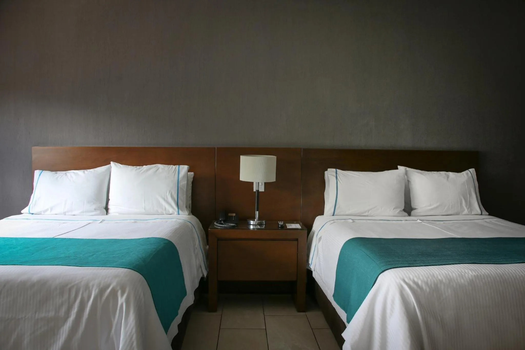 Bedroom, Bed in Country Hotel & Suites