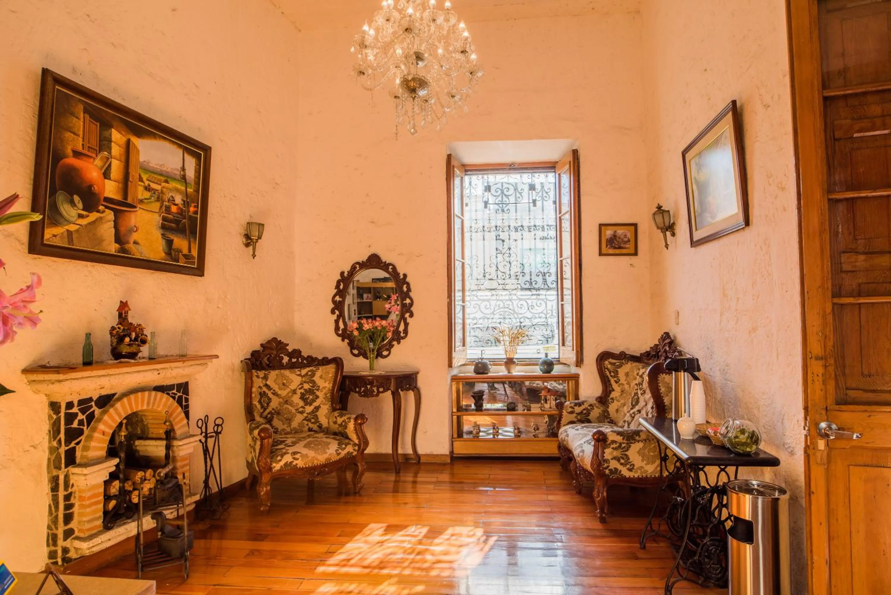 Lobby or reception in Majestad Hotel Boutique
