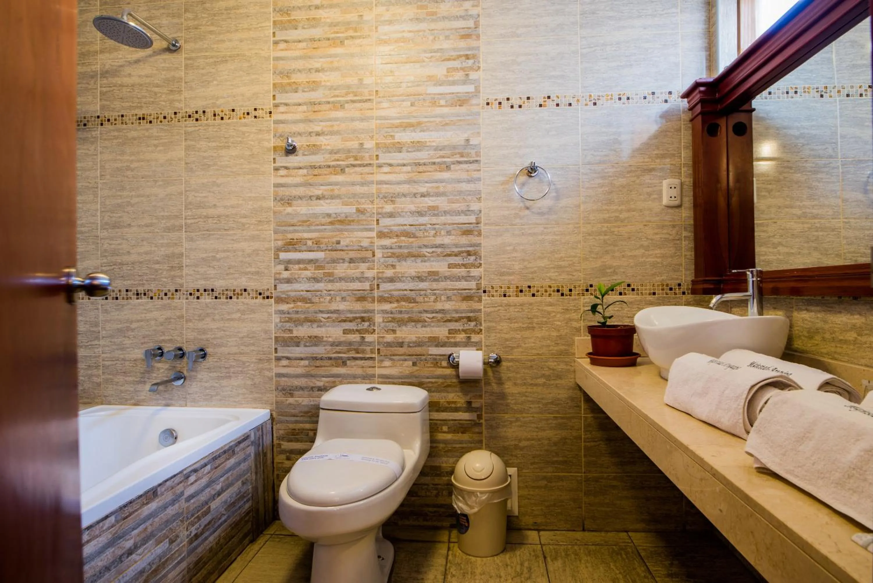 Bathroom in Majestad Hotel Boutique
