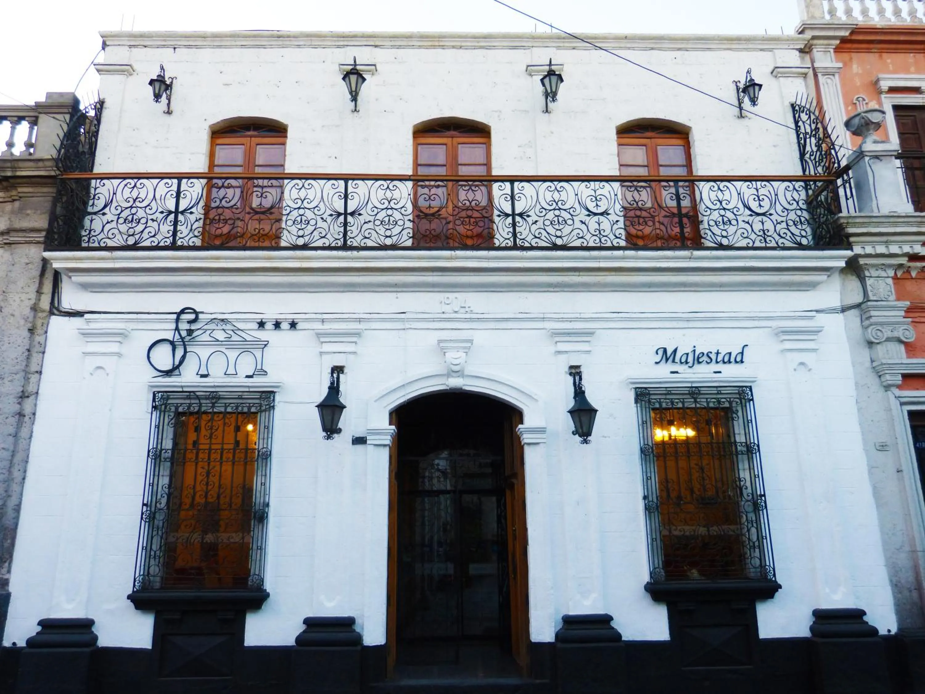 Facade/entrance in Majestad Hotel Boutique