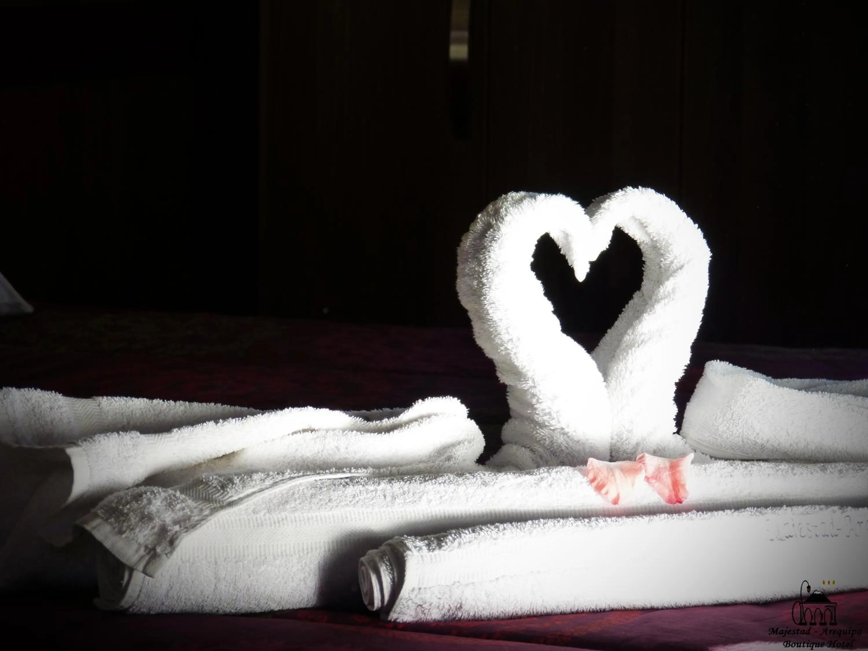 Decorative detail, Bed in Majestad Hotel Boutique