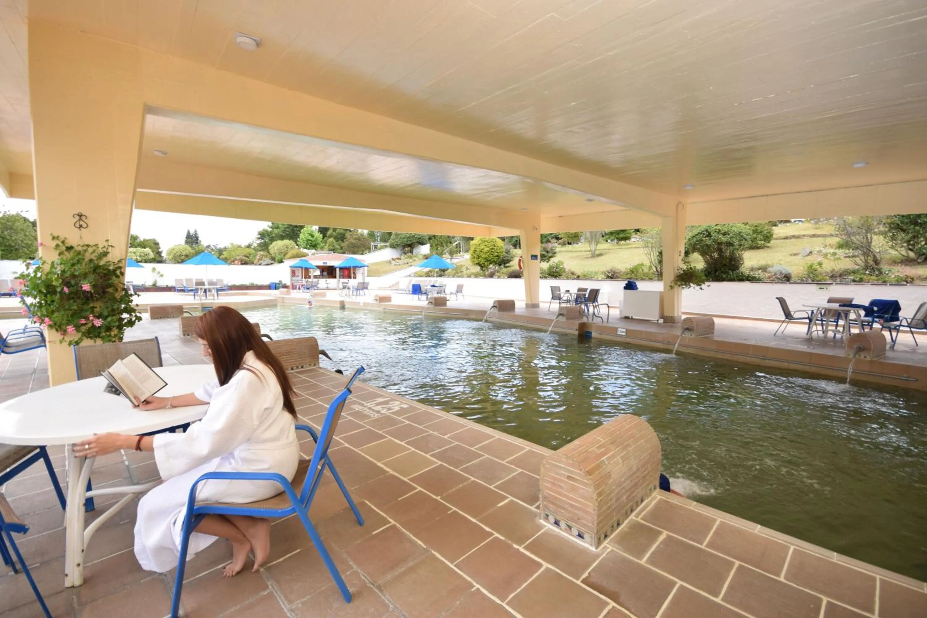 Swimming pool in D'Acosta Hotel Sochagota