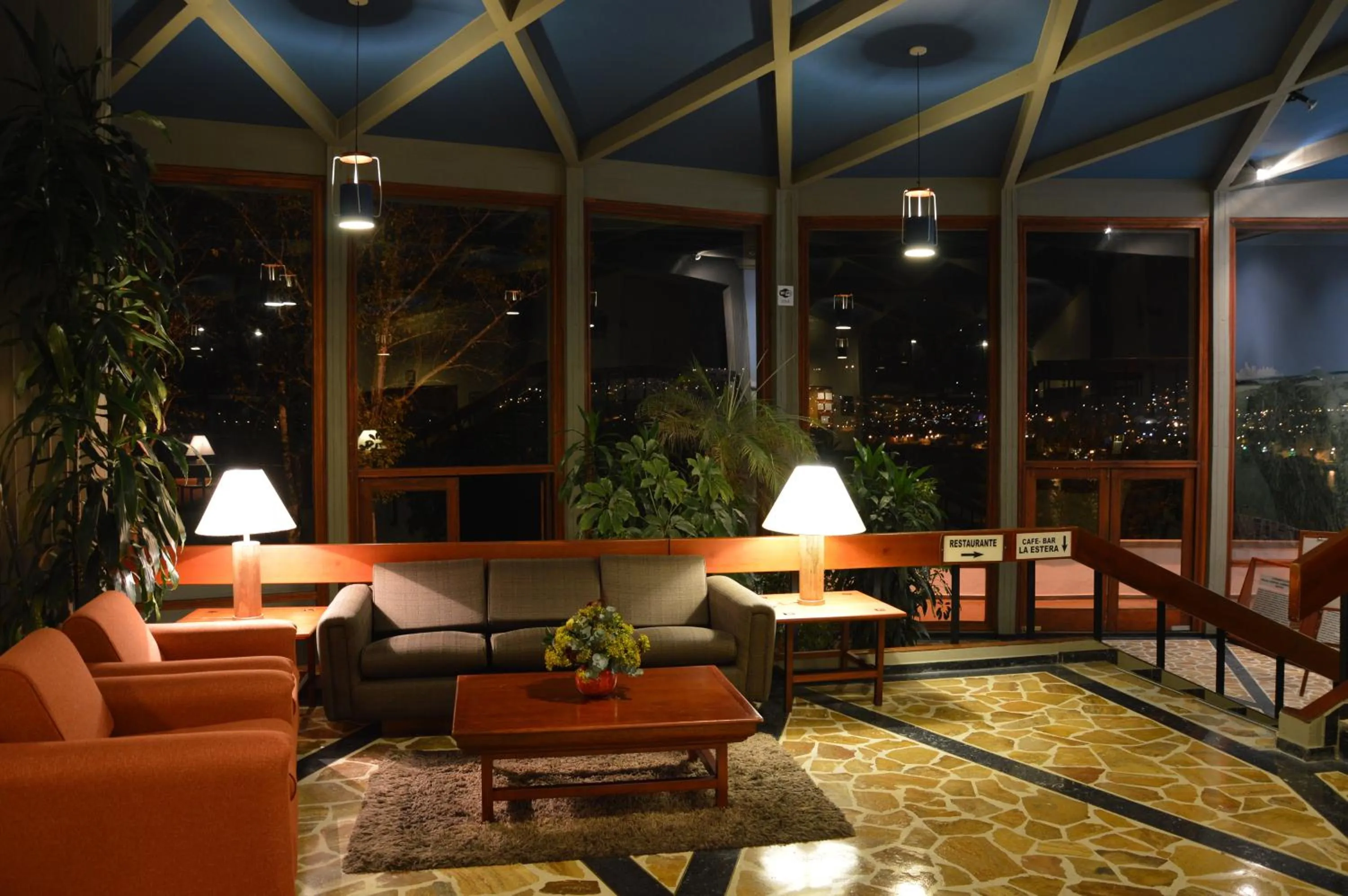 Lobby or reception in D'Acosta Hotel Sochagota