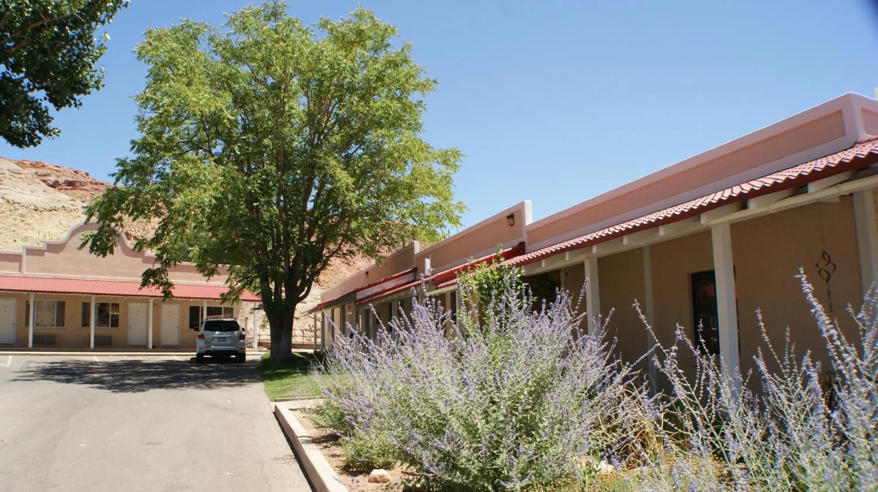 Property building in Adventure Inn Moab