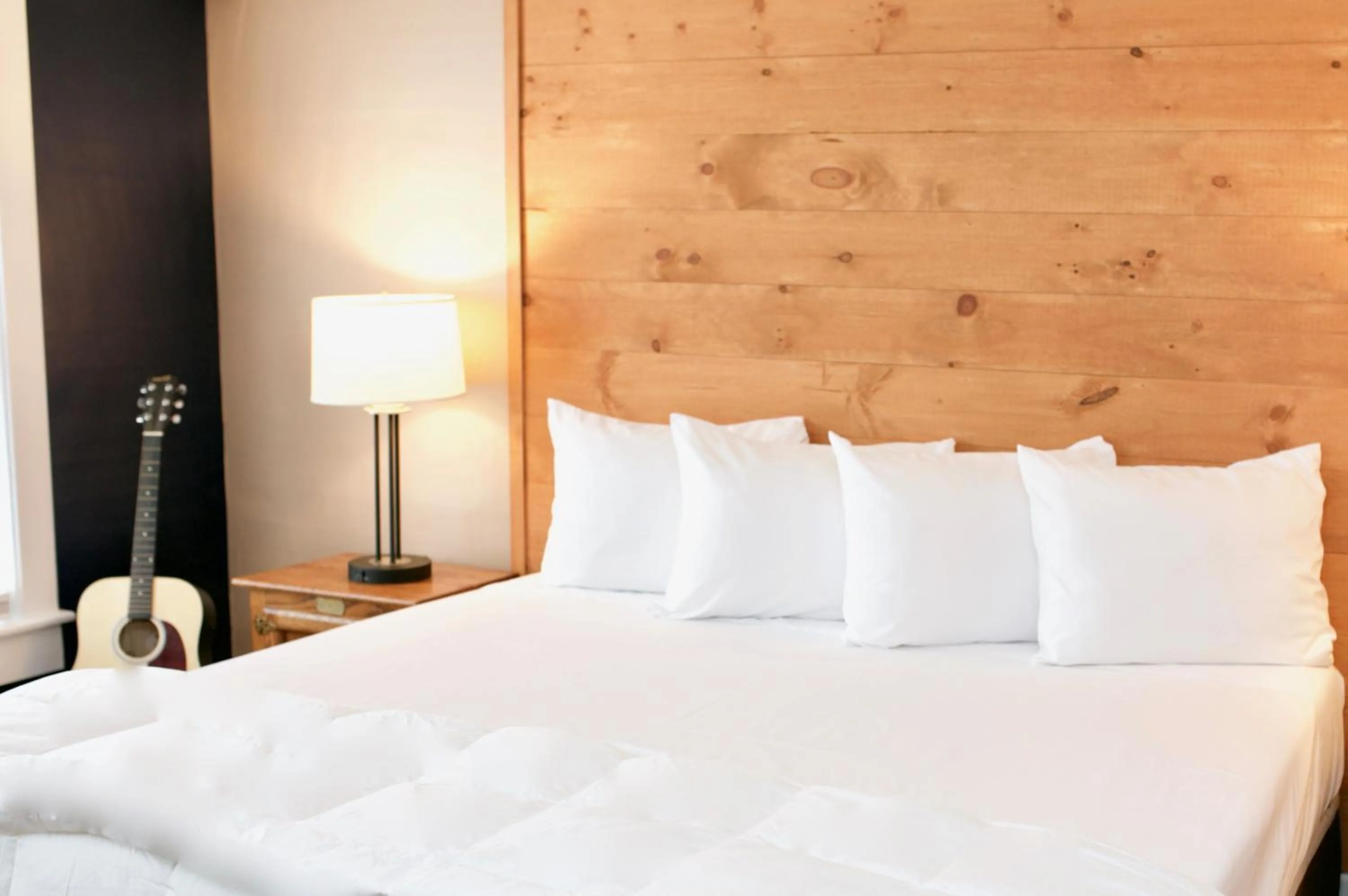 Bed in Inn at Kampfires