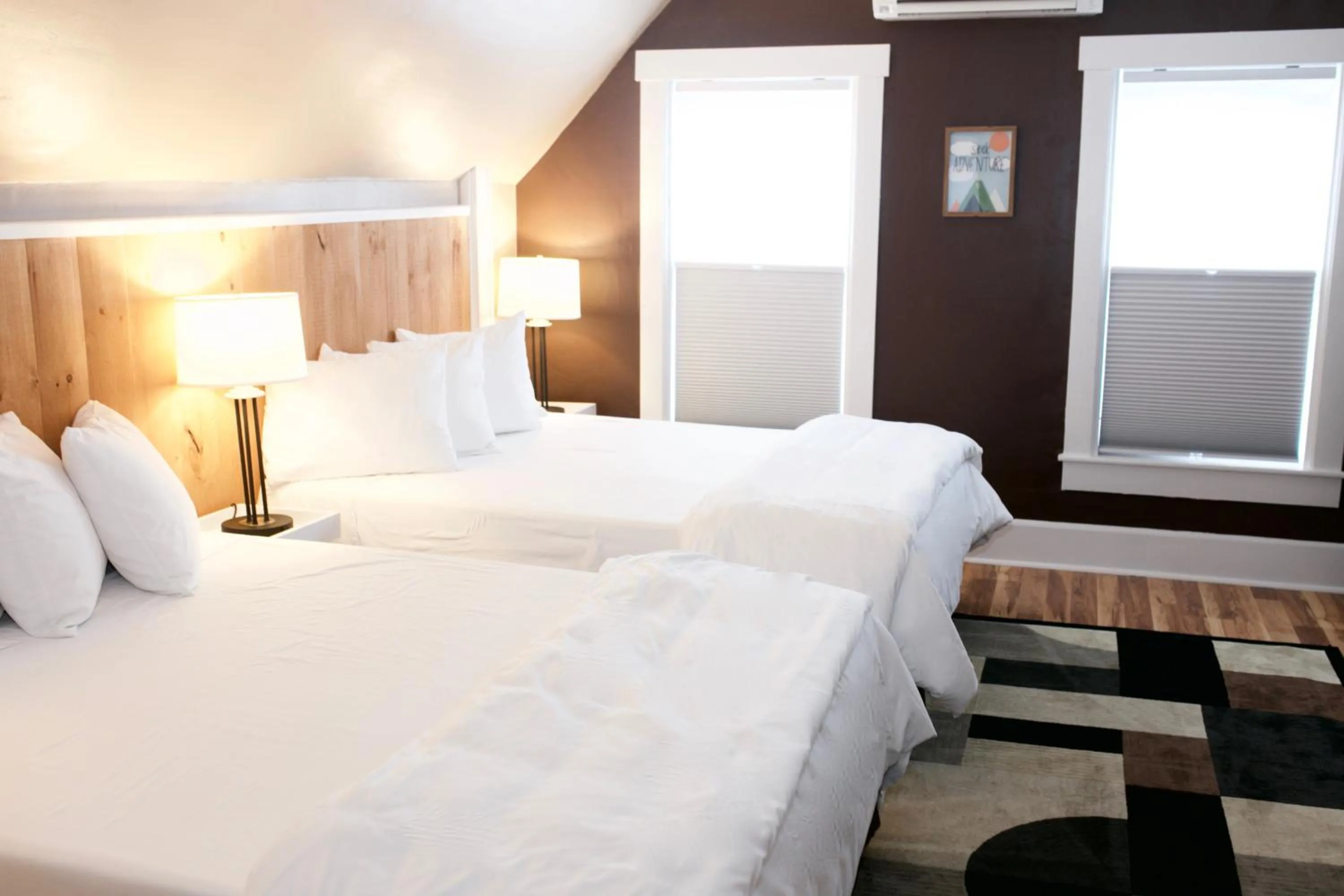 Bed in Inn at Kampfires