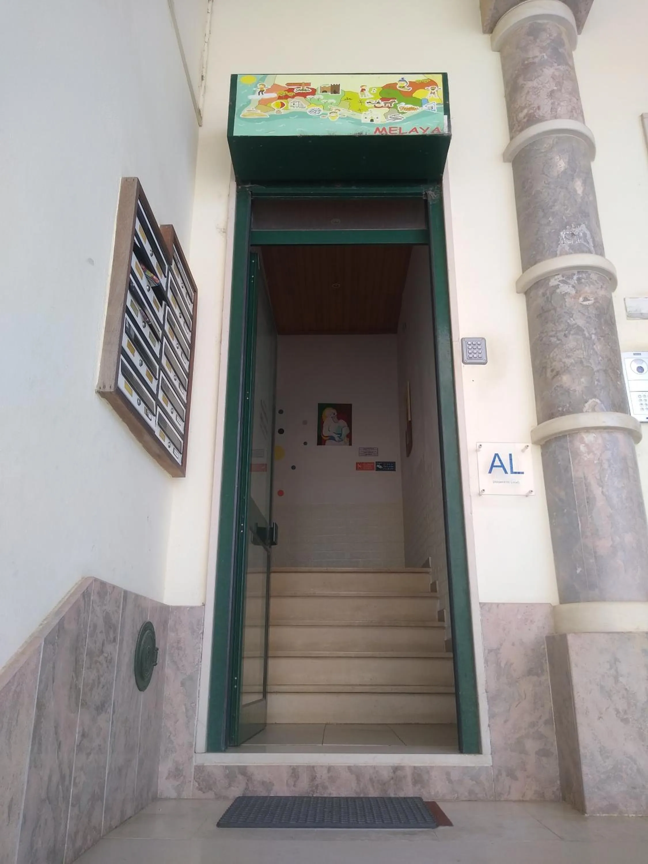 Facade/entrance in Melaya Budget Hostel