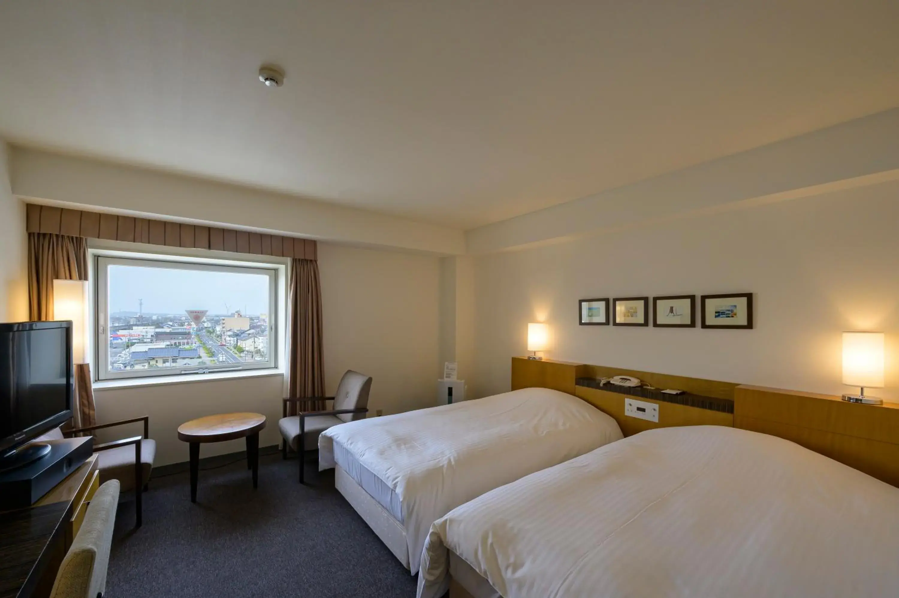 Economy Triple Room in Twin Leaves Hotel Izumo Economy Triple Room in Twin Leaves Hotel Izumo
