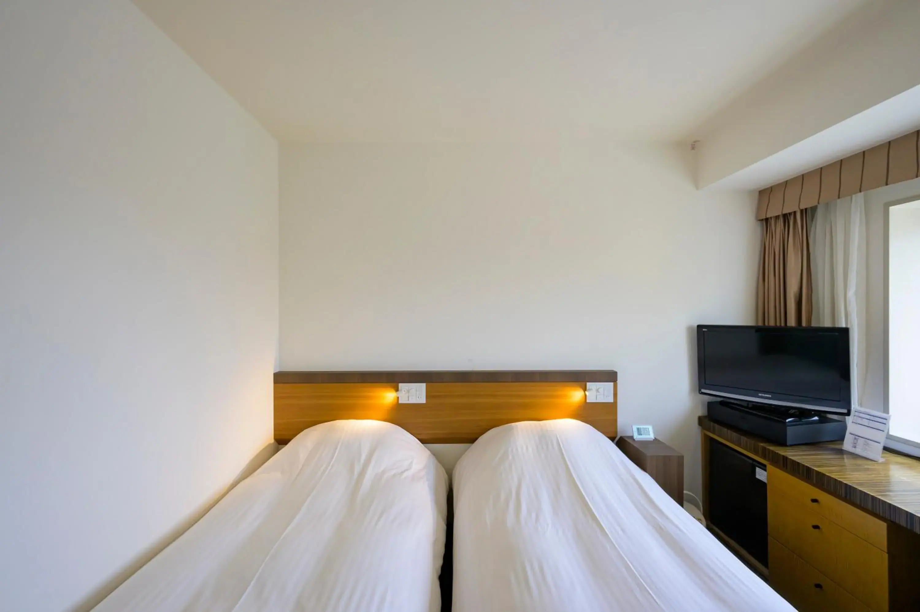 Small Twin Room - single occupancy in Twin Leaves Hotel Izumo Small Twin Room - single occupancy in Twin Leaves Hotel Izumo