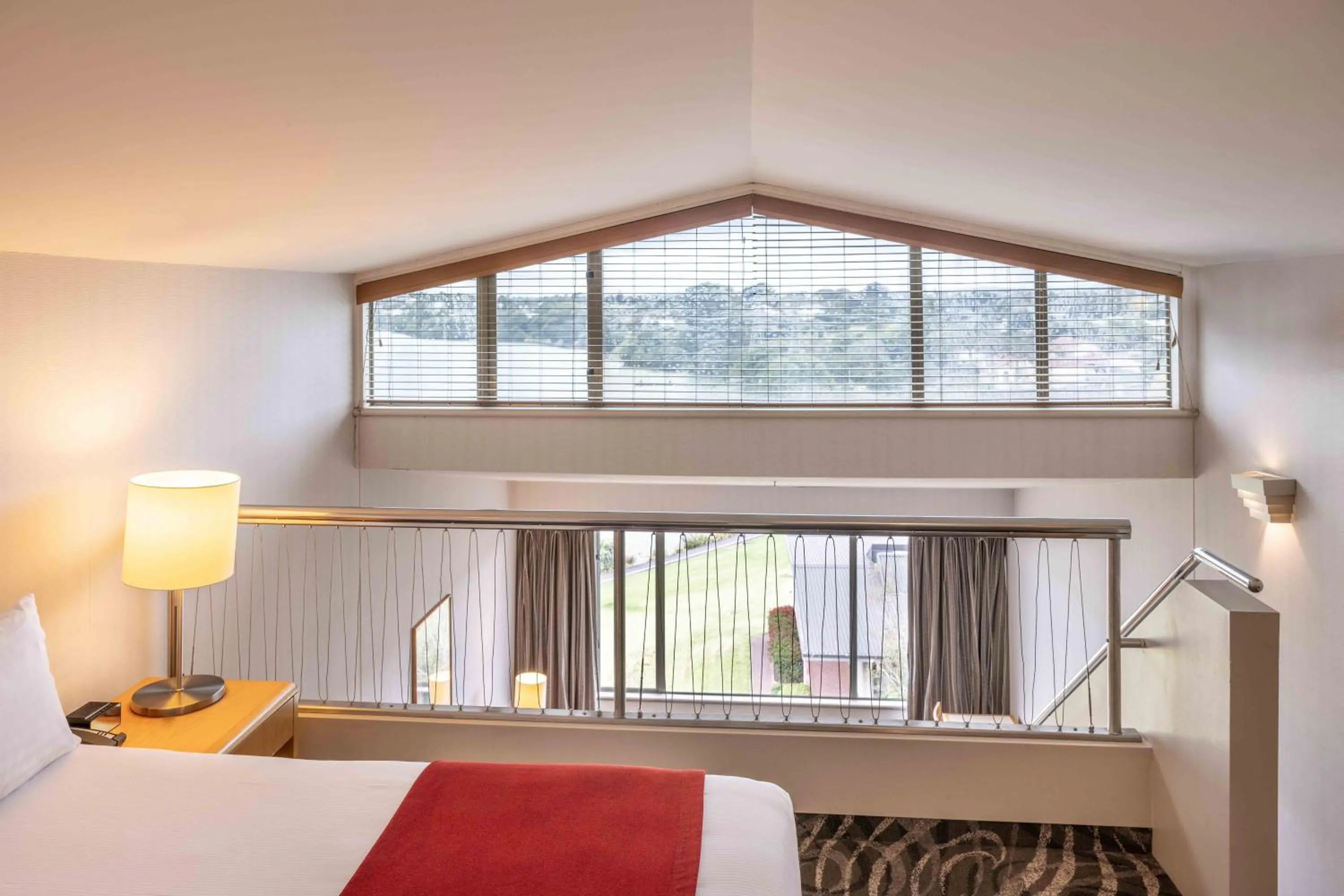 Bed in Waipuna Hotel & Conference Centre