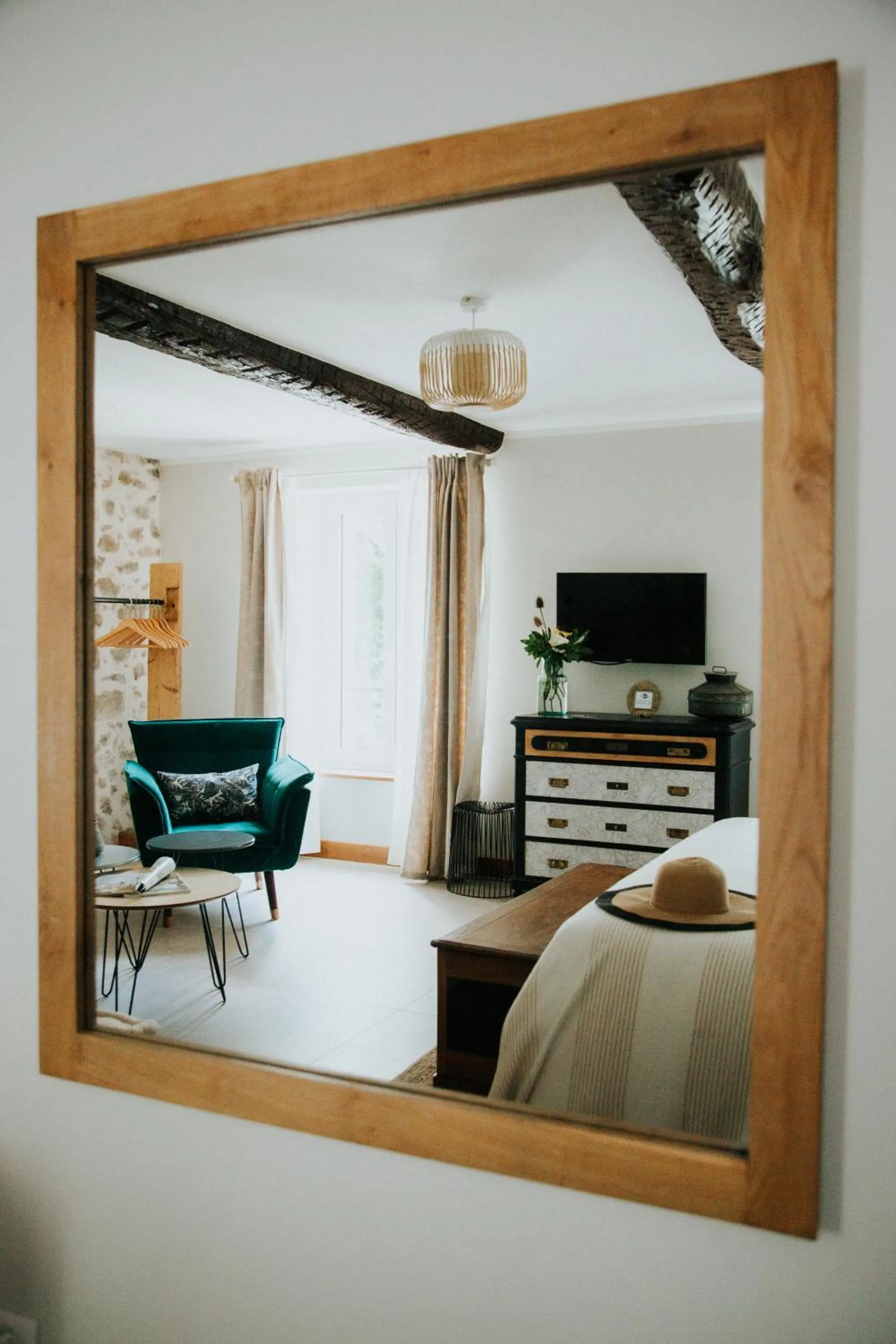 Decorative detail, Bed in Le Moulin Camoula