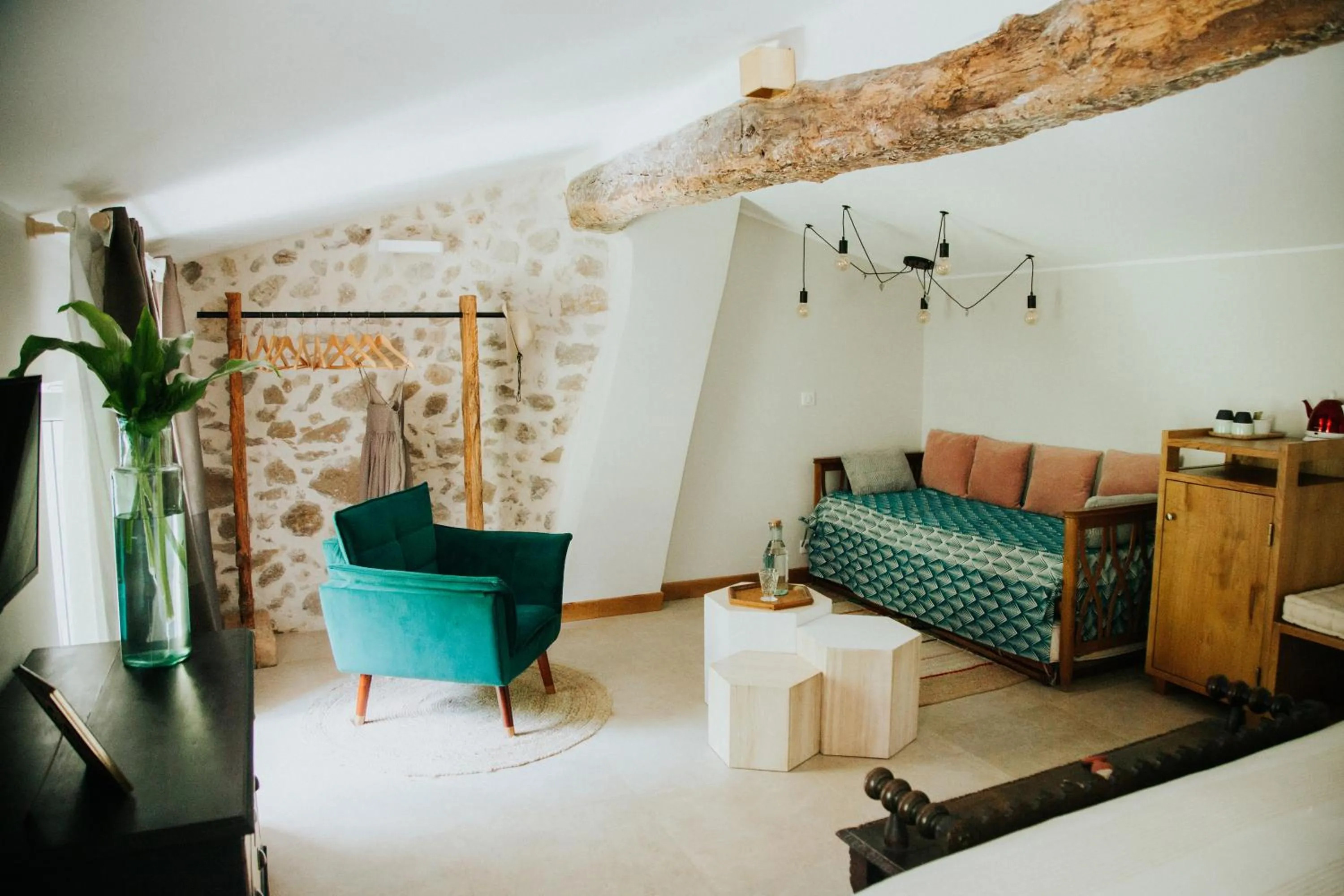 Photo of the whole room, Bed in Le Moulin Camoula