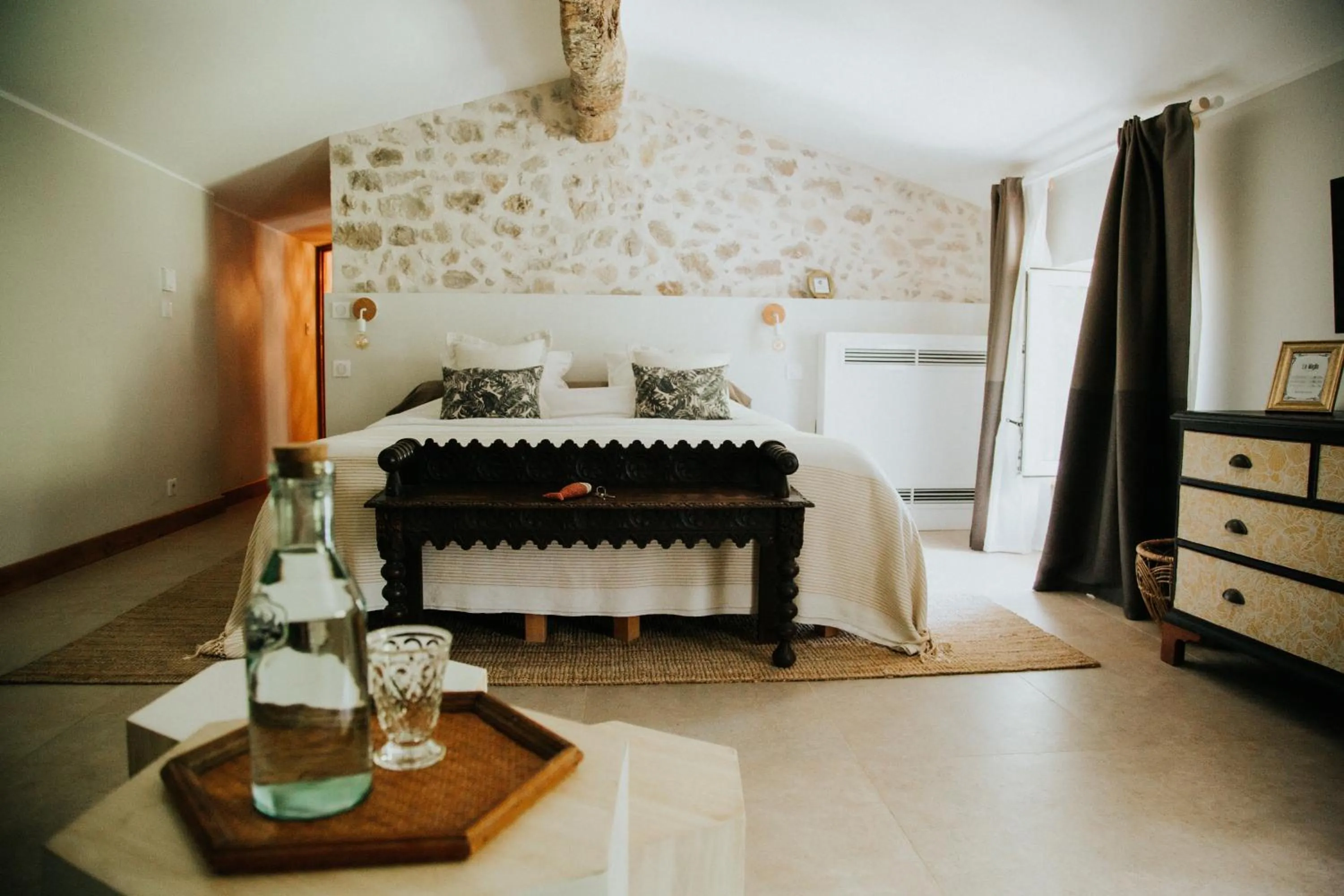 Photo of the whole room, Bed in Le Moulin Camoula