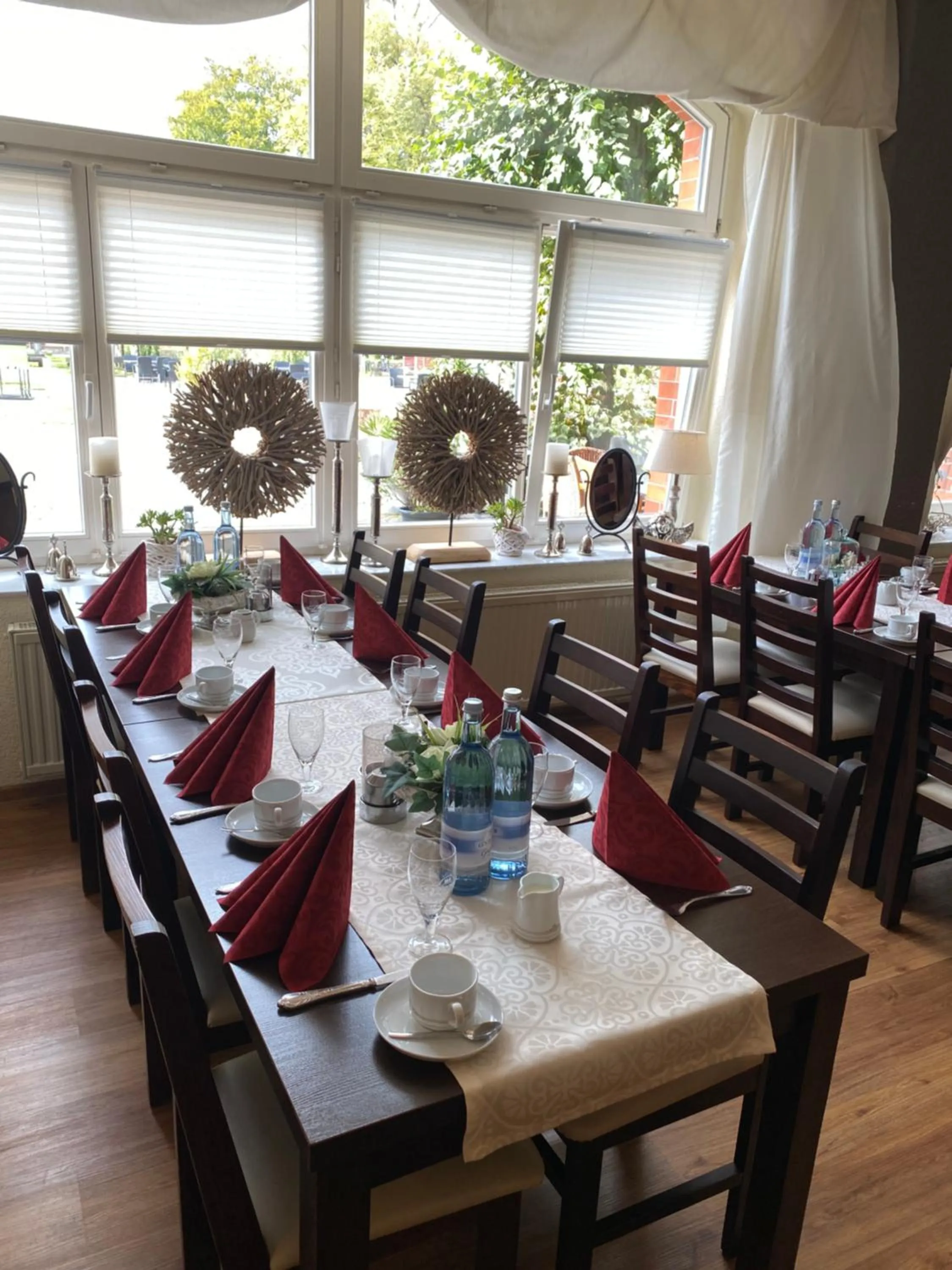 Restaurant/places to eat in Zur Eldenburg