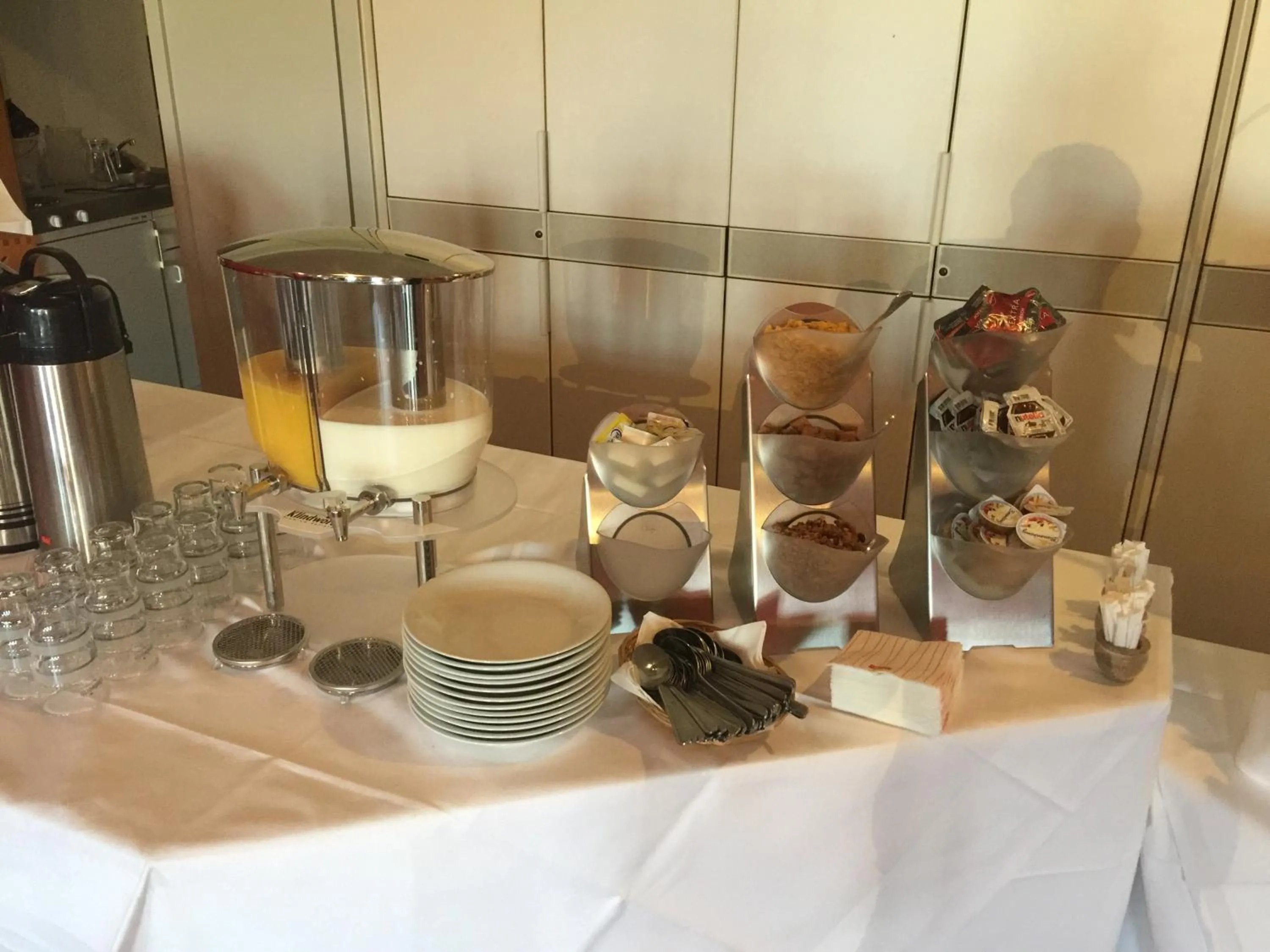 Breakfast in Zur Eldenburg