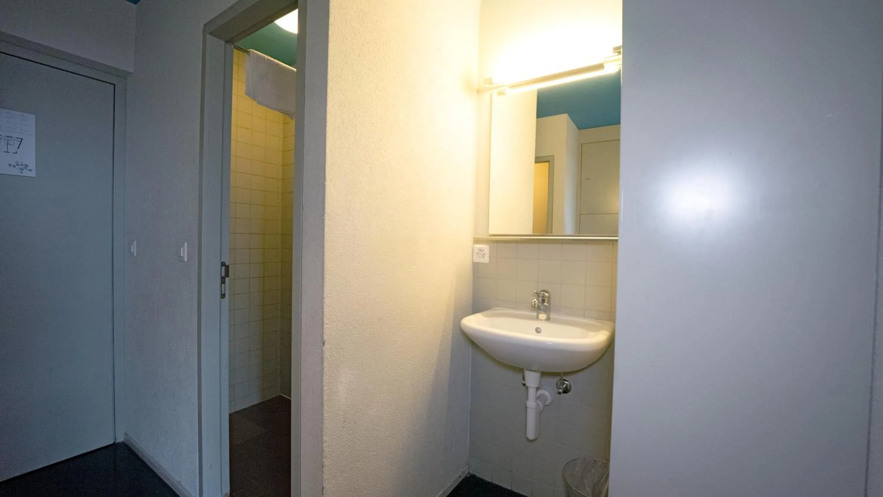 Bathroom in Zermatt Youth Hostel