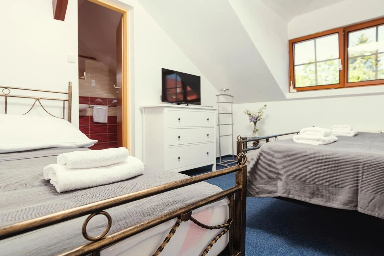 Bed in Ostende Chocerady - ubytování u řeky