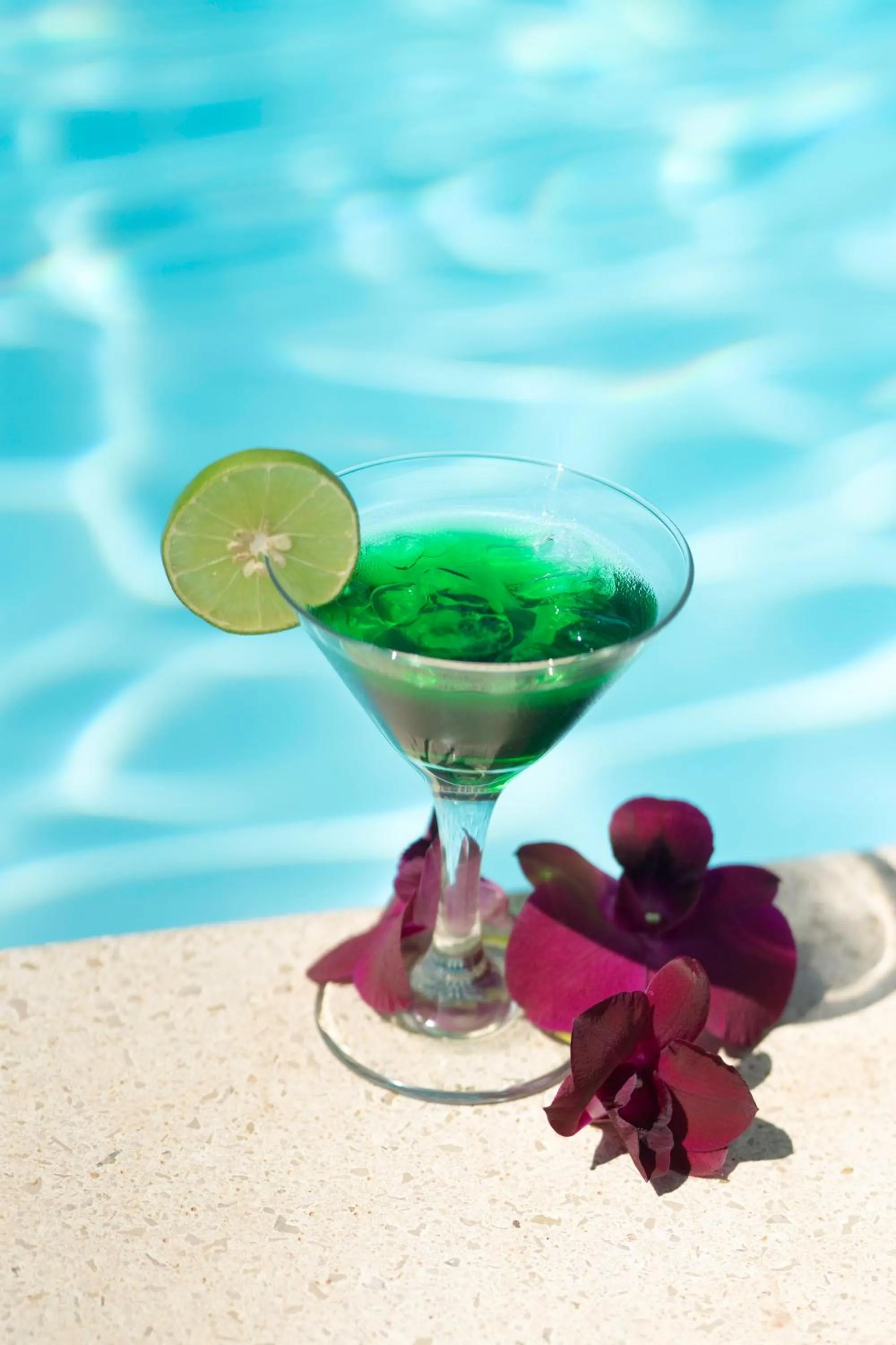 Drinks in Smiling Deluxe Hotel