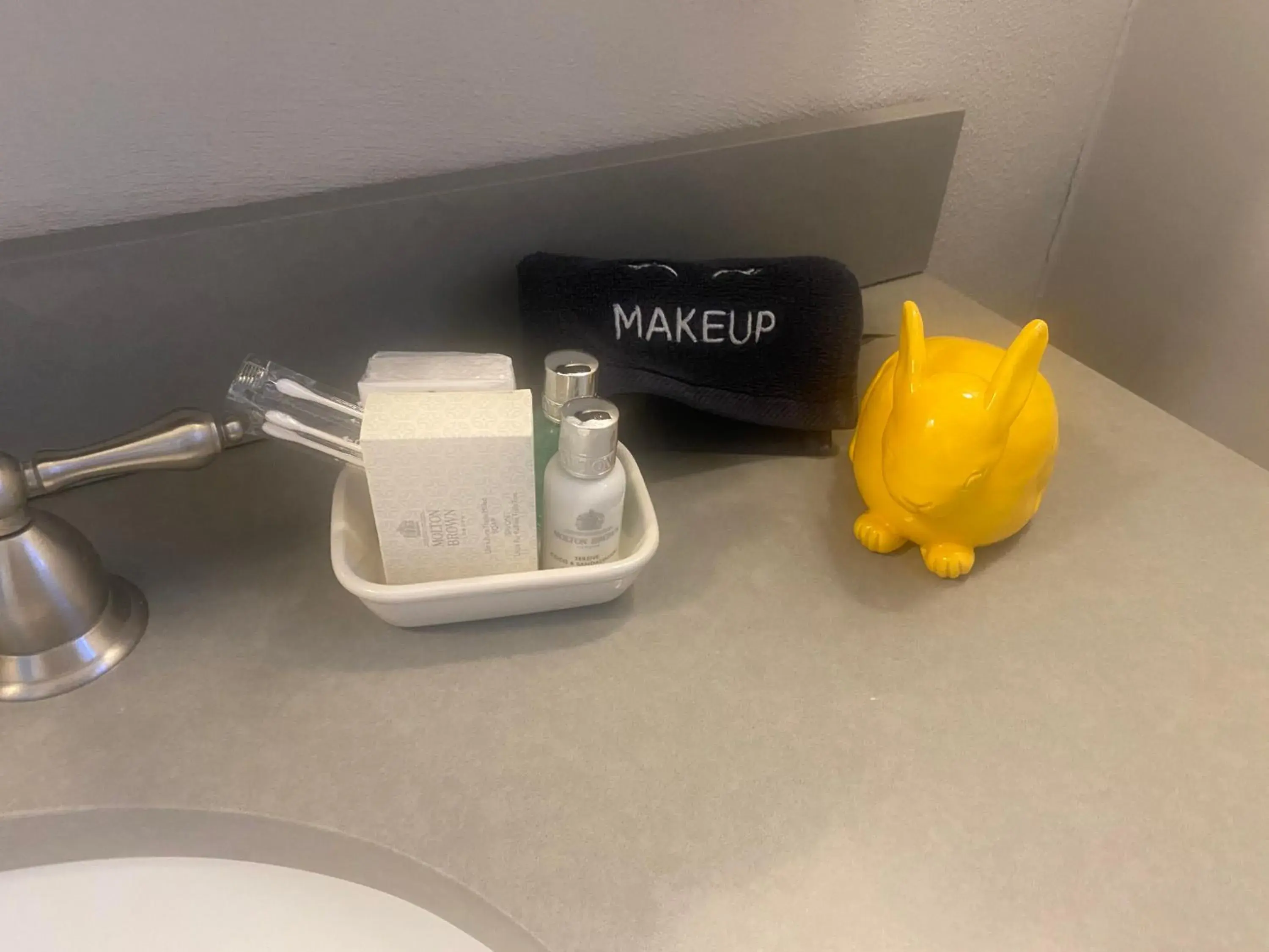 Triple Room - Disability Access in Western Front Hotel Triple Room - Disability Access in Western Front Hotel