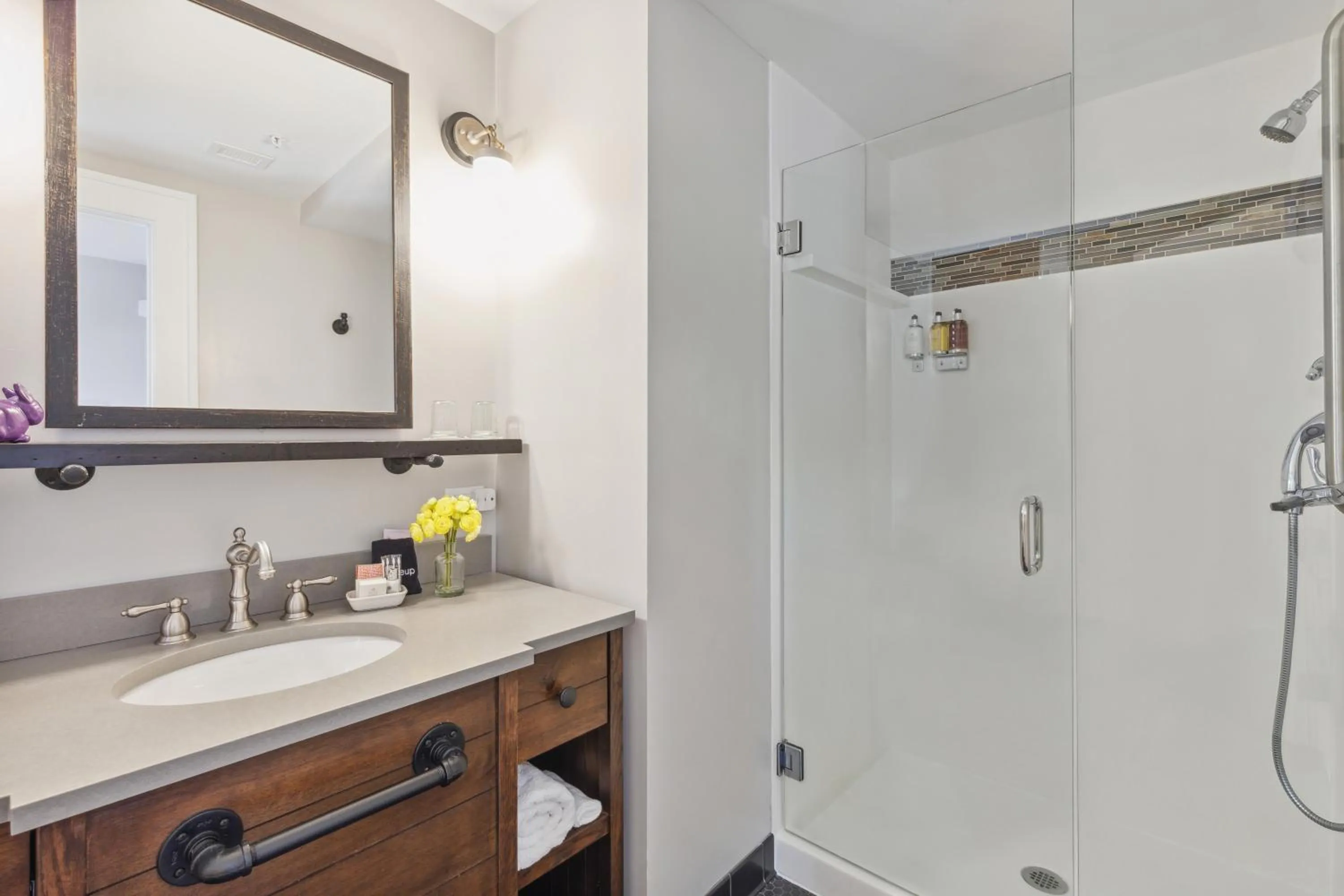 Shower in Western Front Hotel