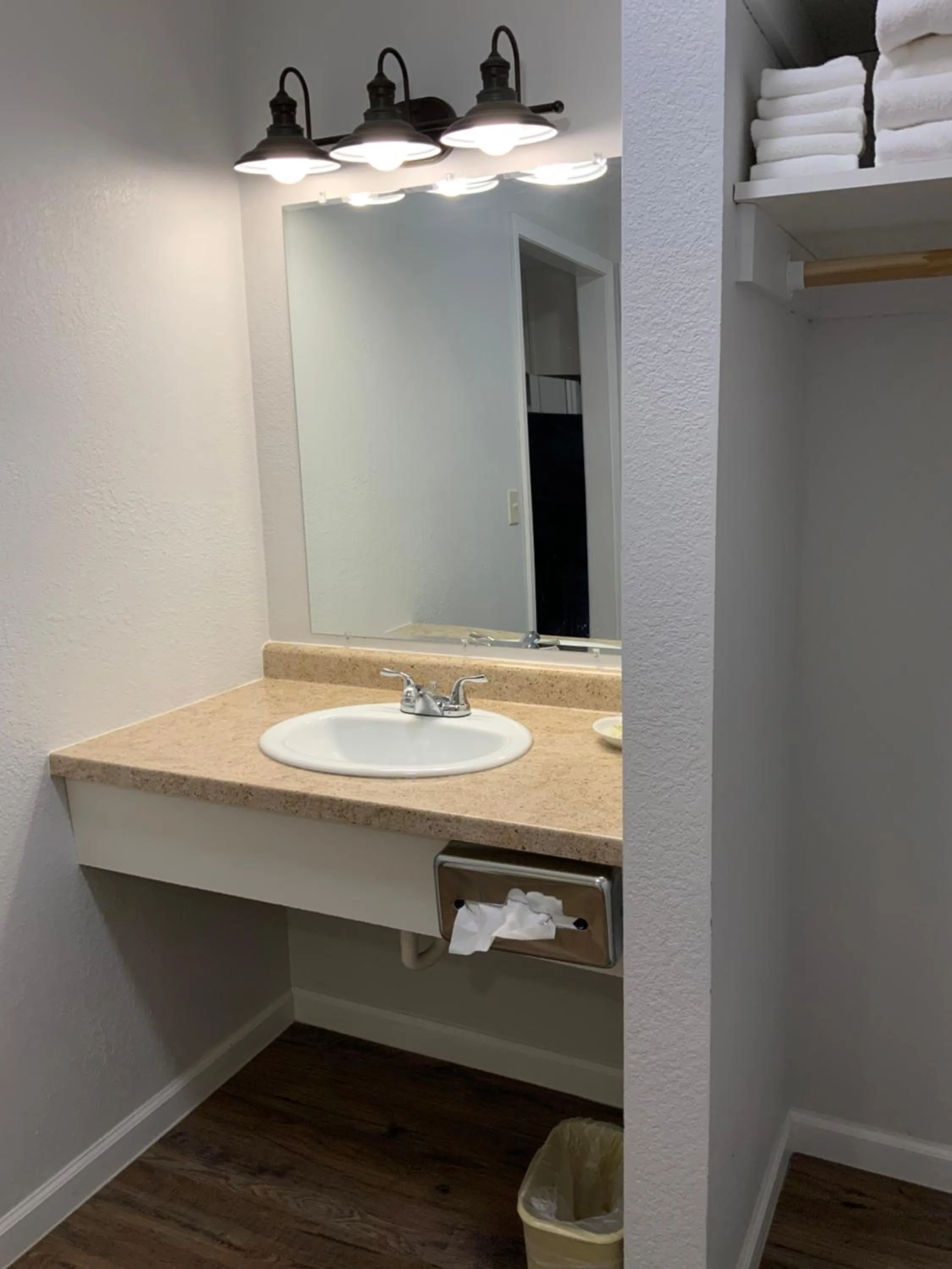 Bathroom in Rockerville Lodge & Cabins