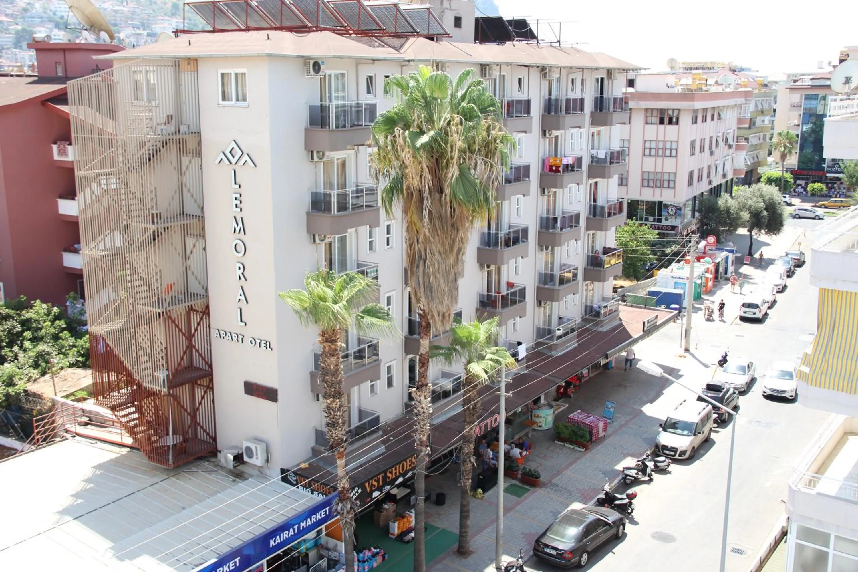 Property building in Le Moral Apart Hotel