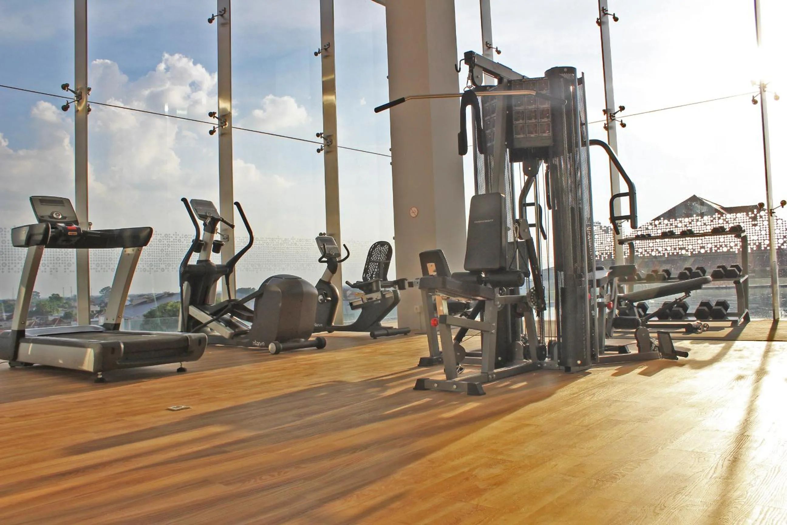 Fitness centre/facilities in HARRIS Hotel & Conventions Solo