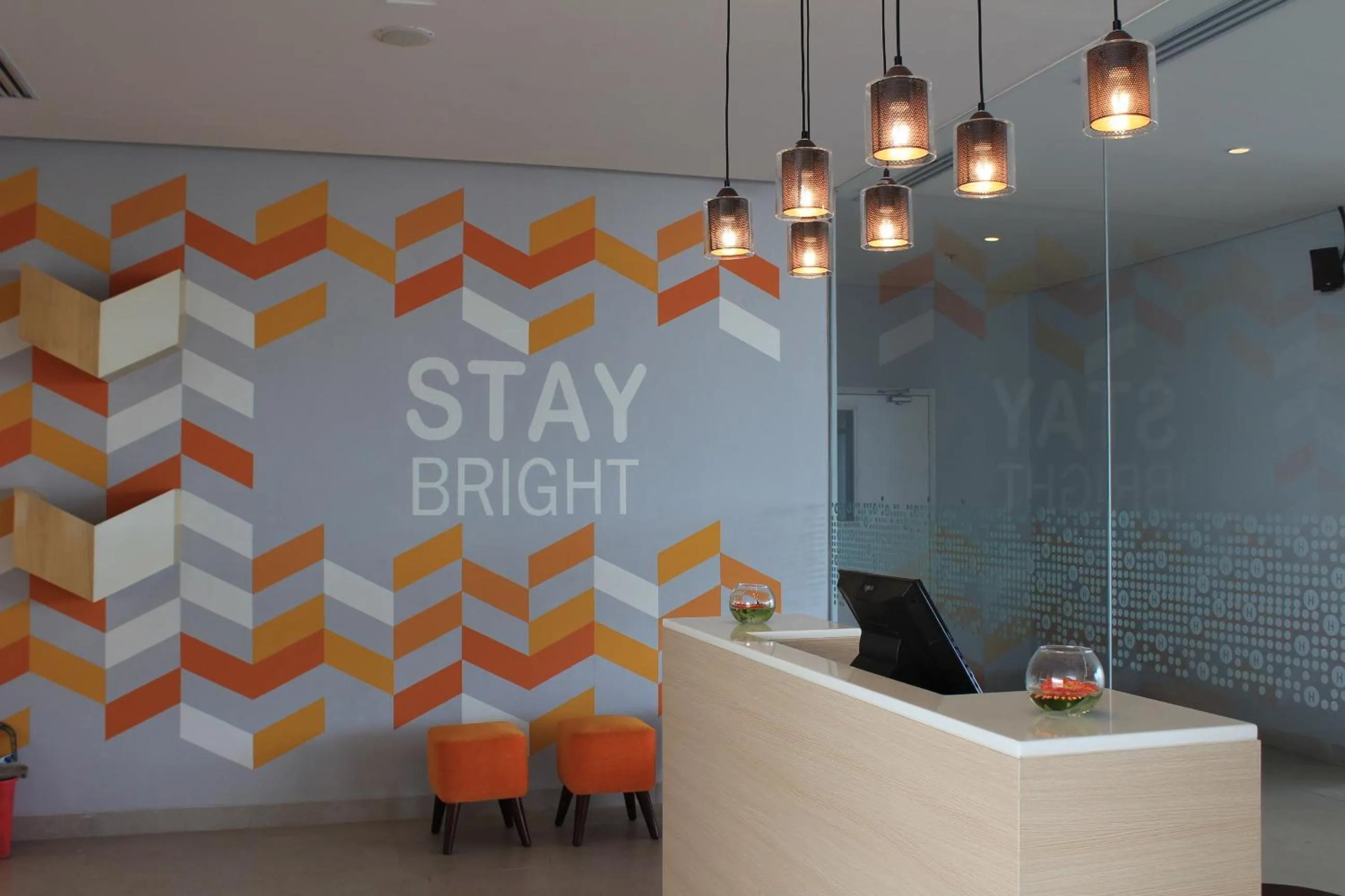 Restaurant/places to eat in HARRIS Hotel & Conventions Solo