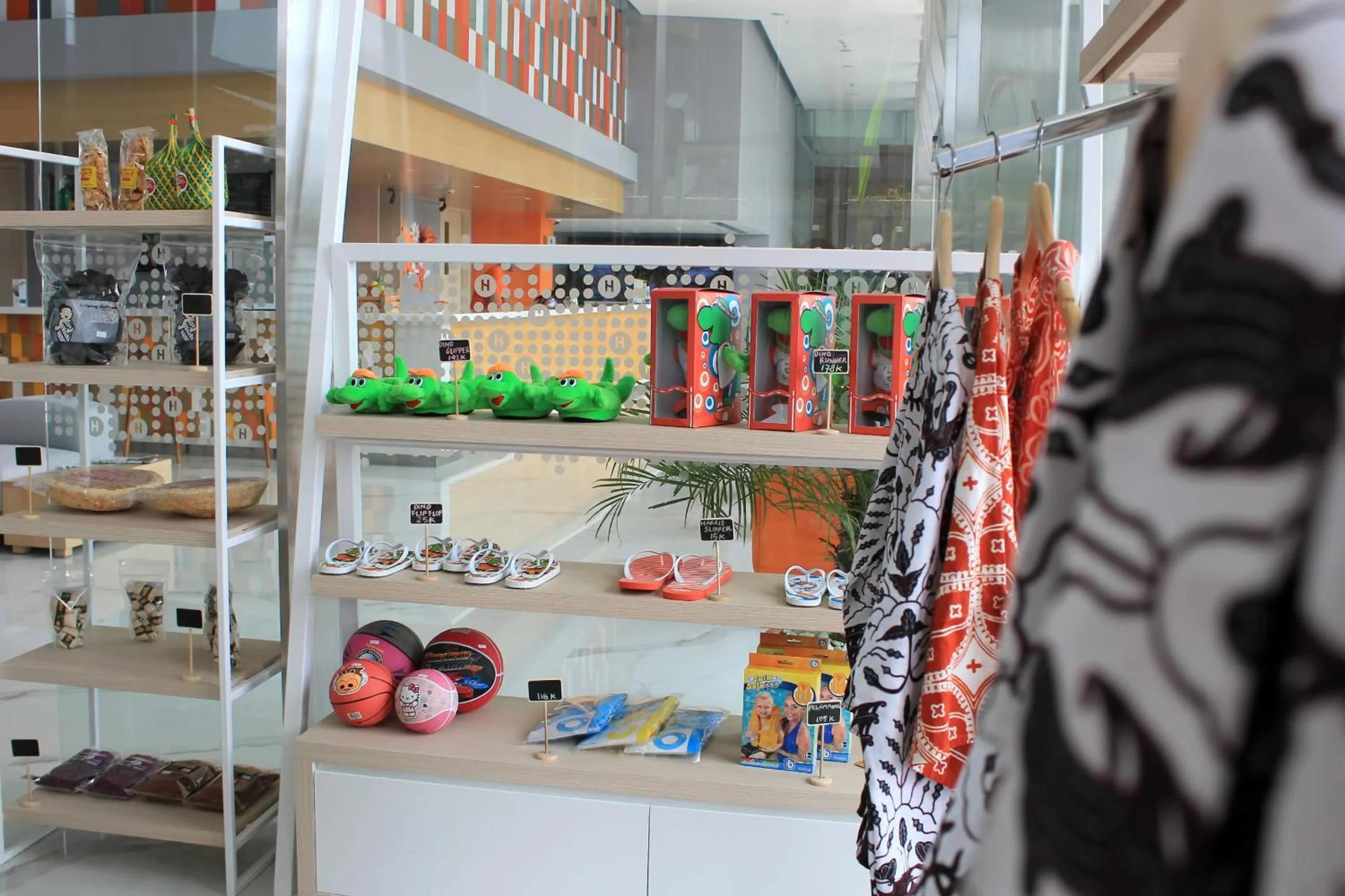 Lobby or reception in HARRIS Hotel & Conventions Solo