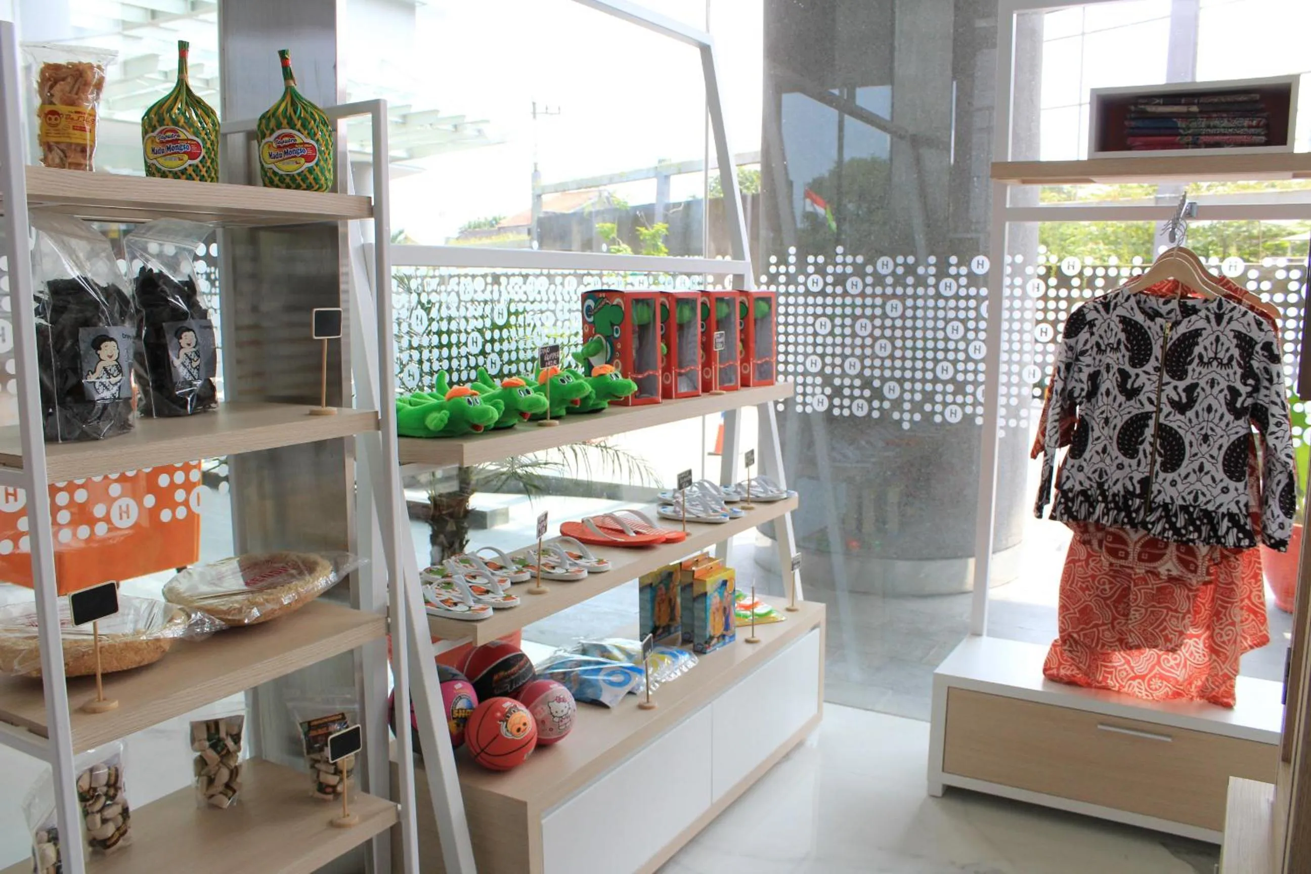 Lobby or reception in HARRIS Hotel & Conventions Solo