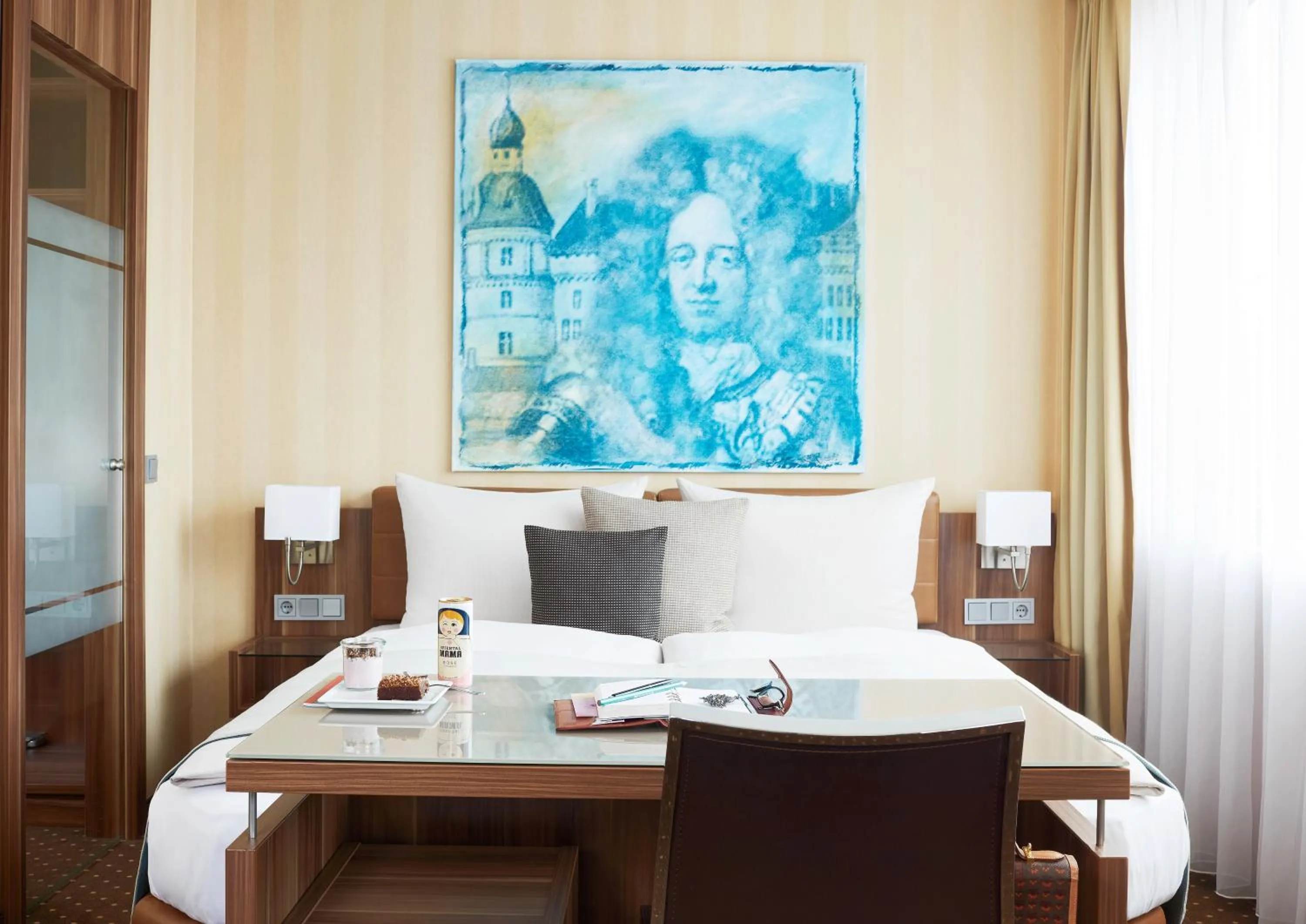 Photo of the whole room in Living Hotel Düsseldorf