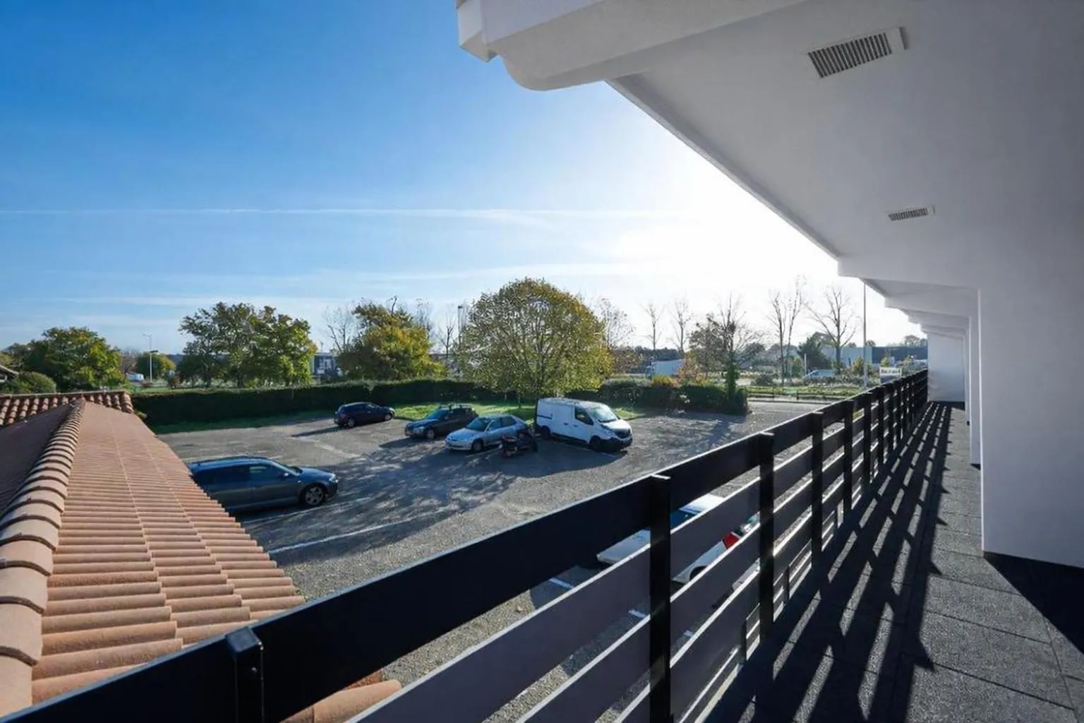 Property building in Kyriad Bordeaux - Merignac Aéroport