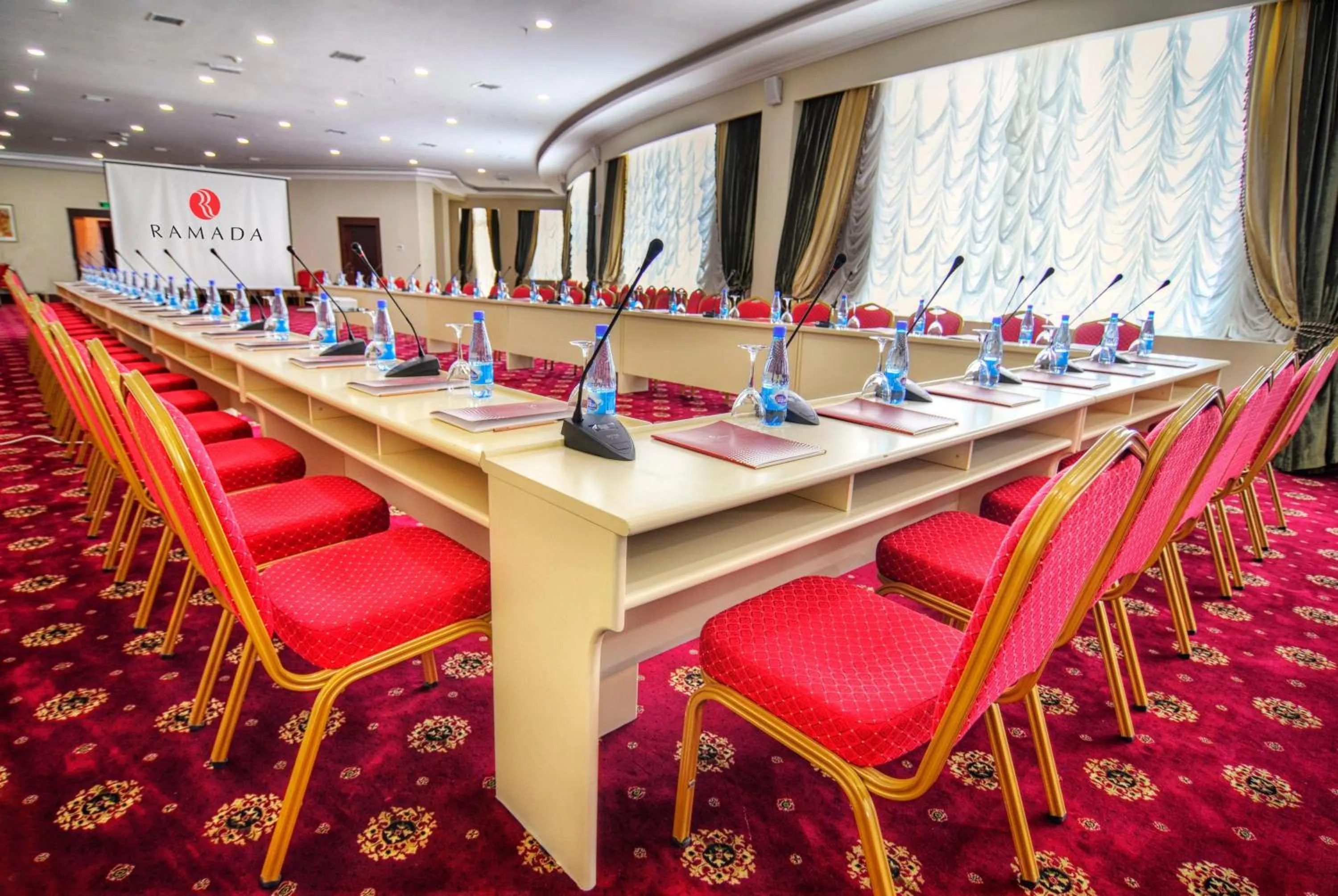 Meeting/conference room in Ramada by Wyndham Baku