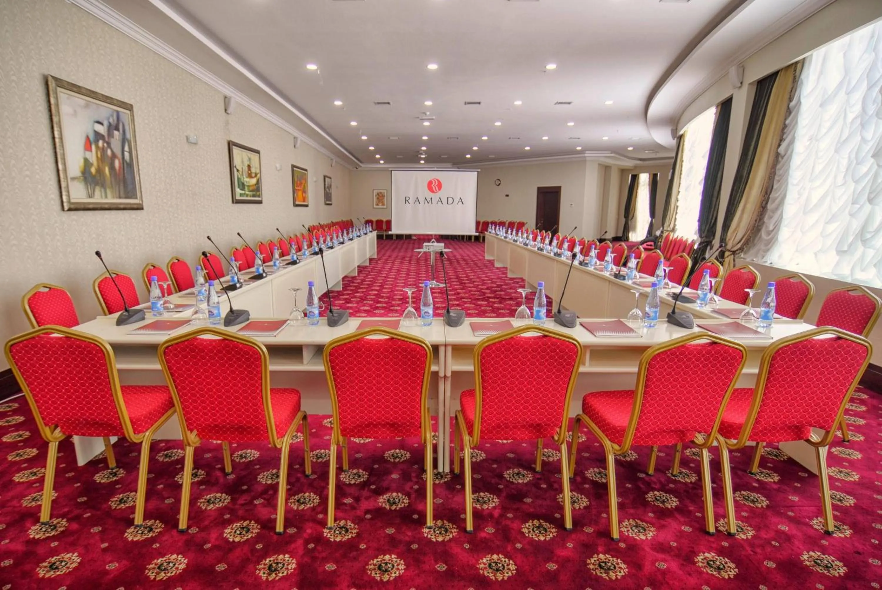 Meeting/conference room in Ramada by Wyndham Baku
