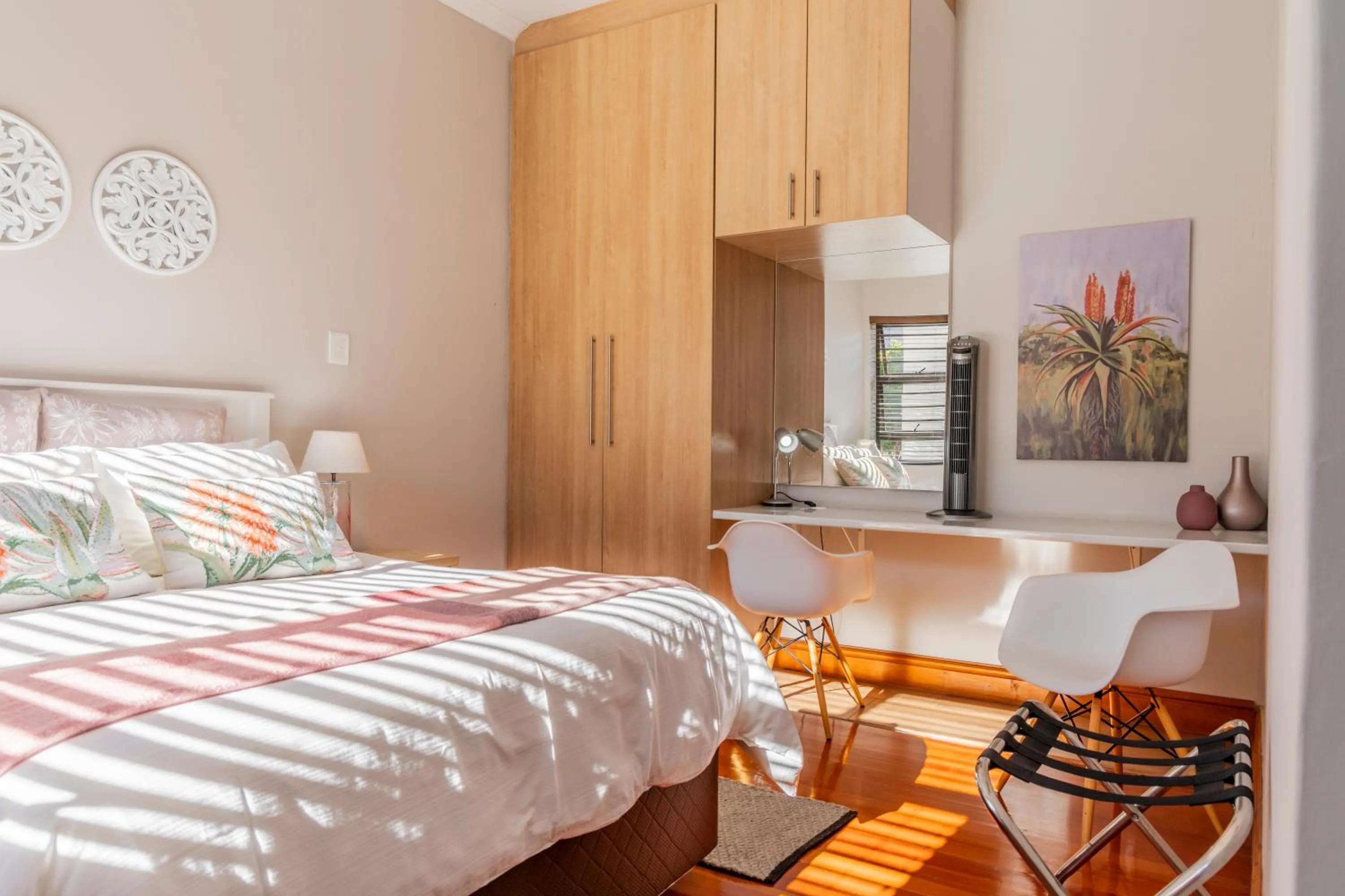 Bedroom, Bed in Three Small Trees