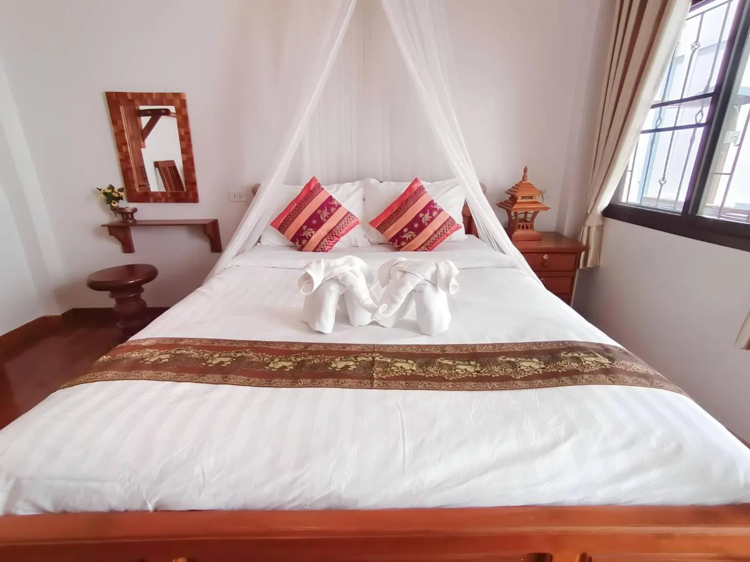 Bed in Apilapa Hotel