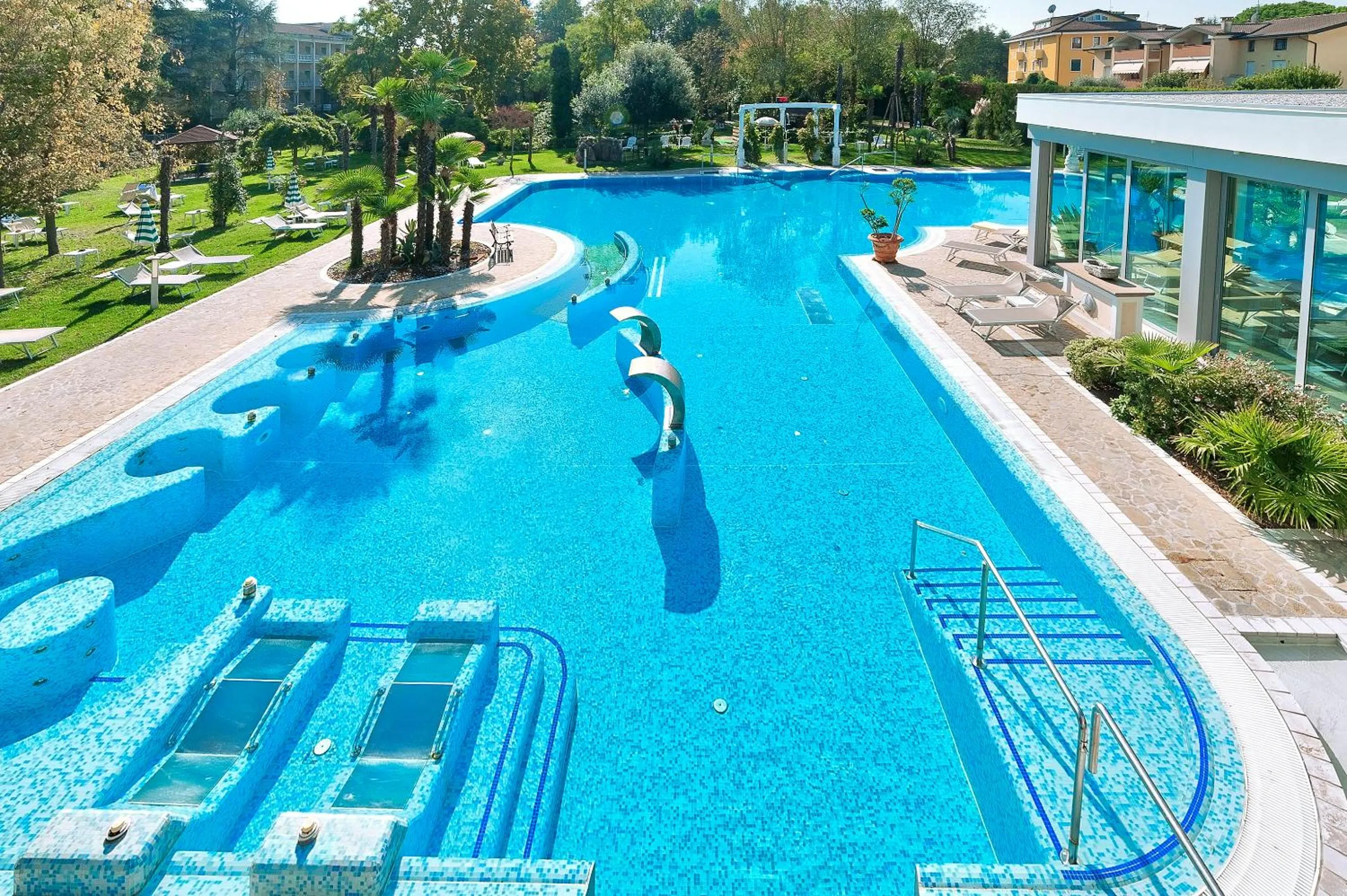 Swimming pool in Hotel Harrys' Garden