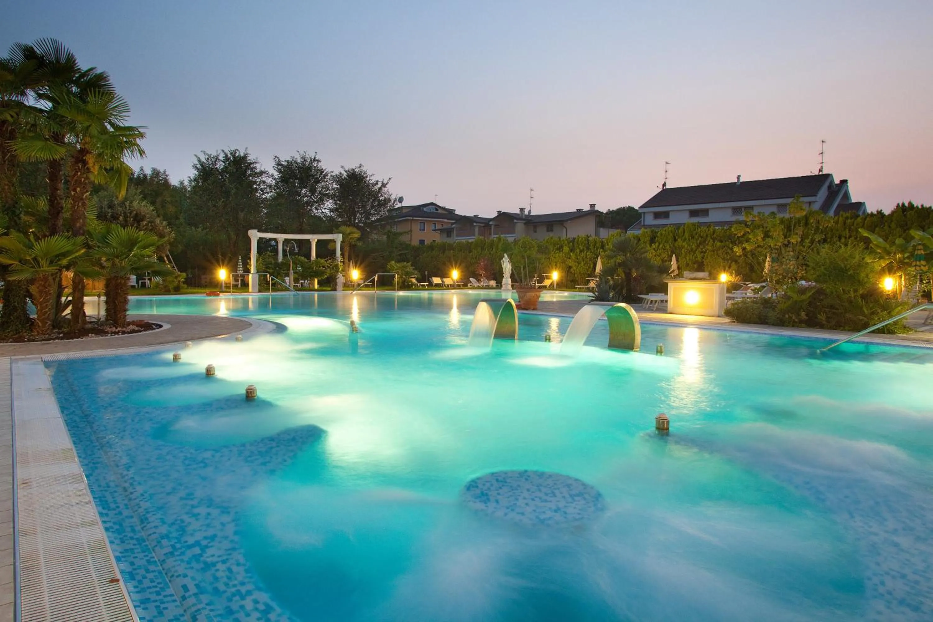 Activities in Hotel Harrys' Garden