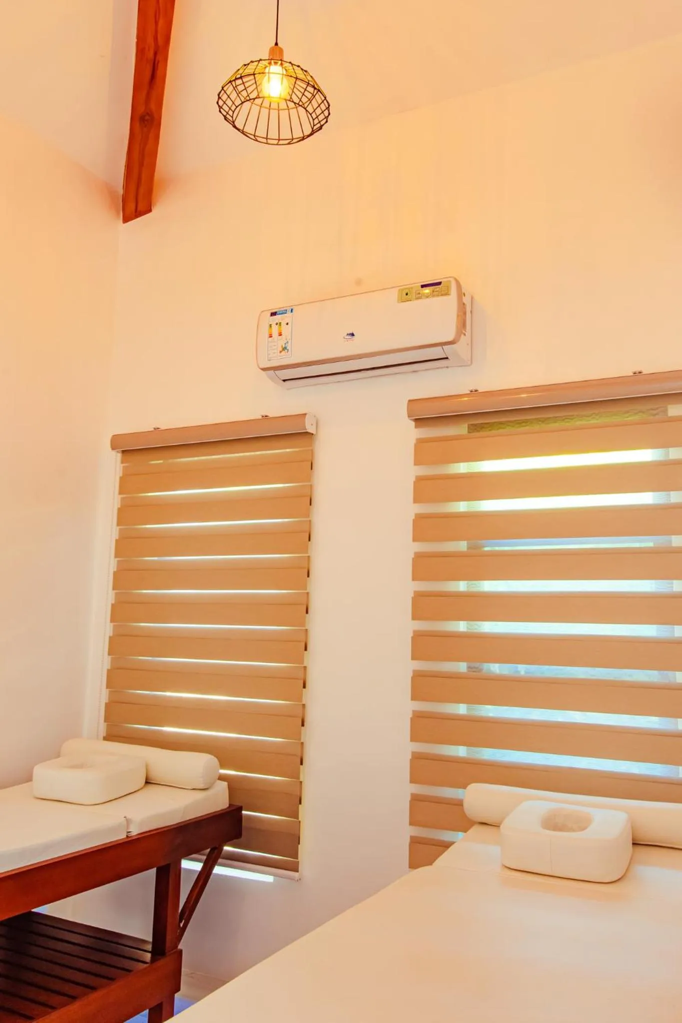 Massage, Bed in Marqis Sunrise Sunset Resort and Spa