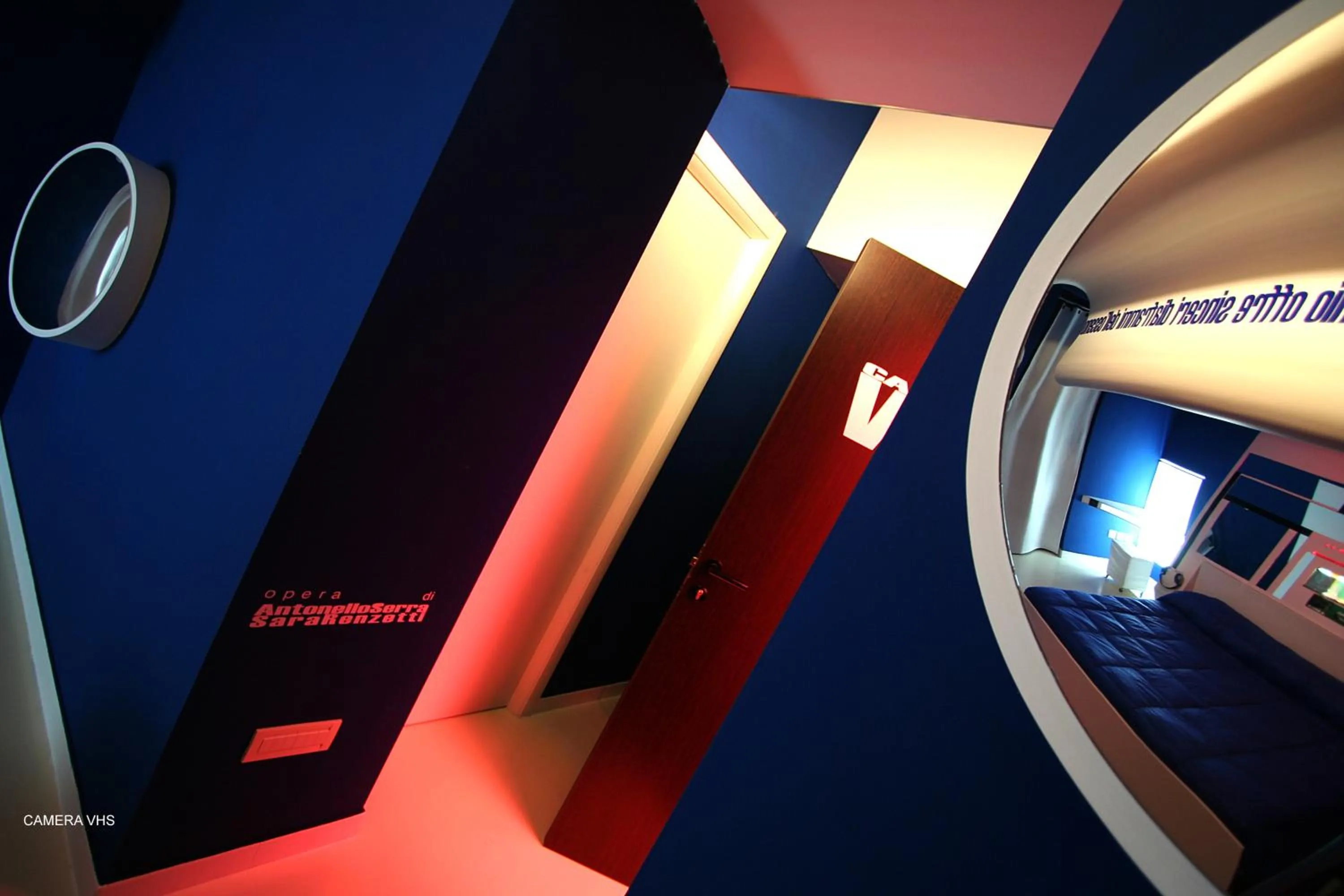 Decorative detail, Bed in Diecizero Affittacamere