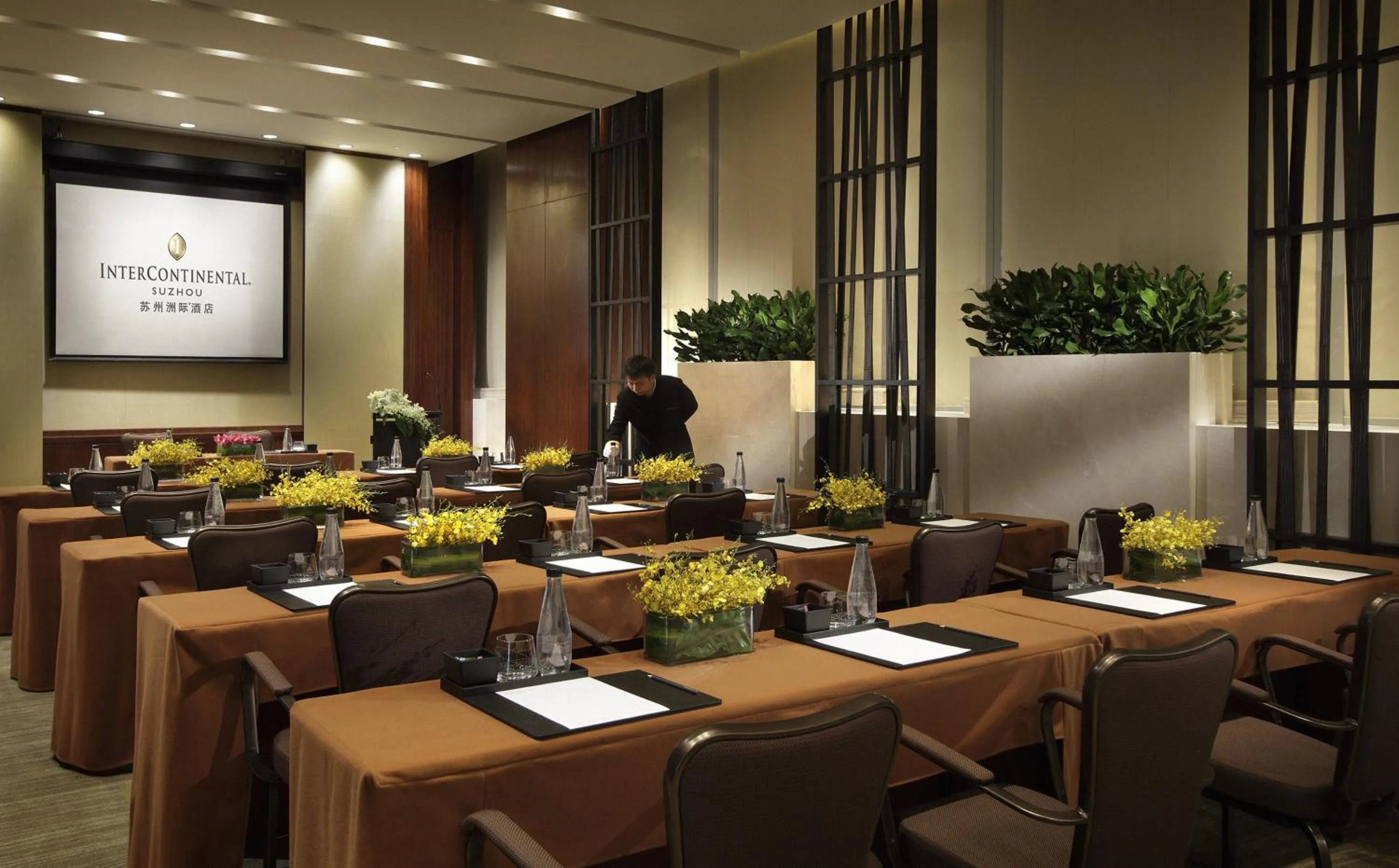 Meeting/conference room in InterContinental Suzhou Hotel by IHG