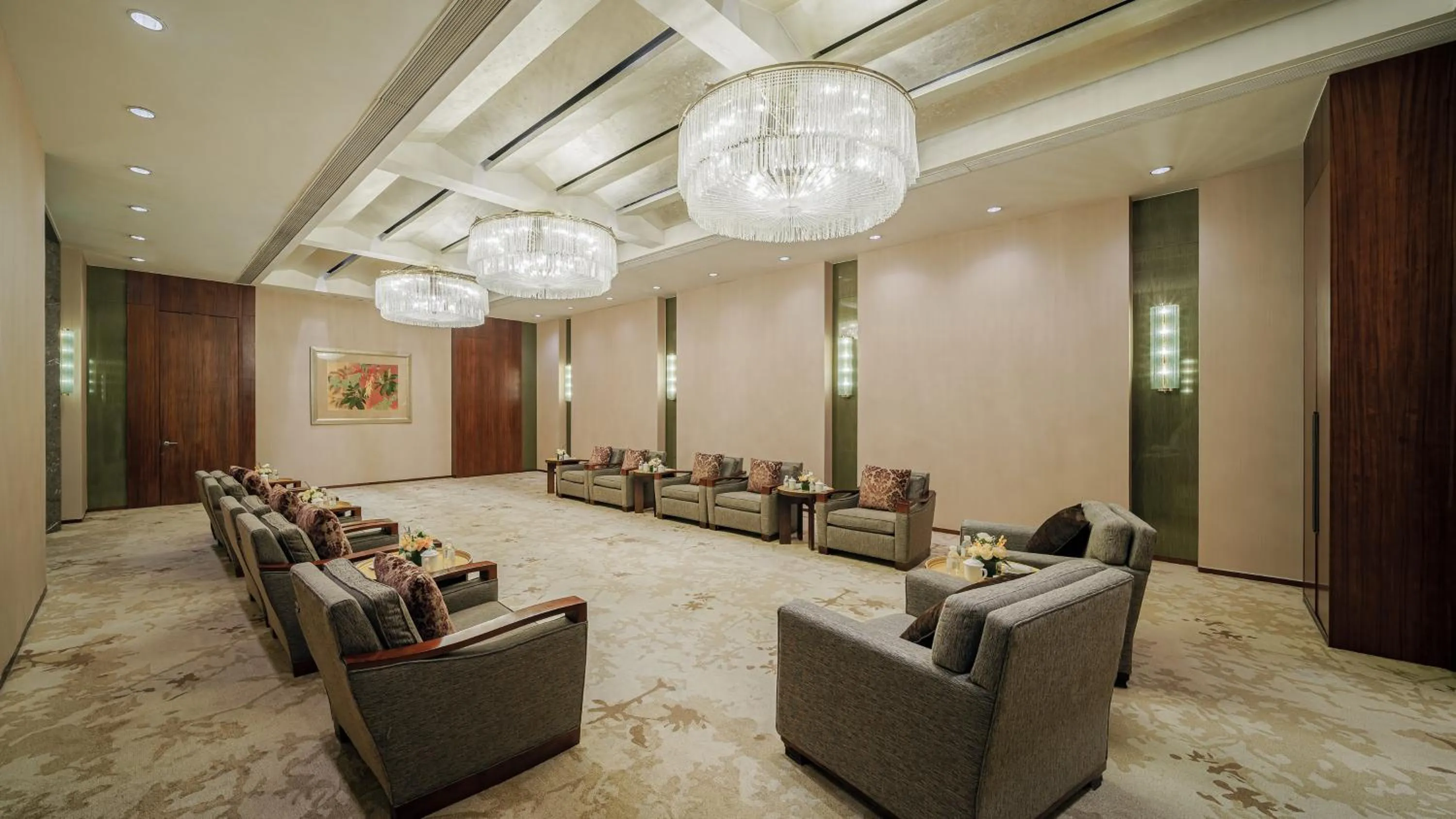 Meeting/conference room in InterContinental Suzhou Hotel by IHG
