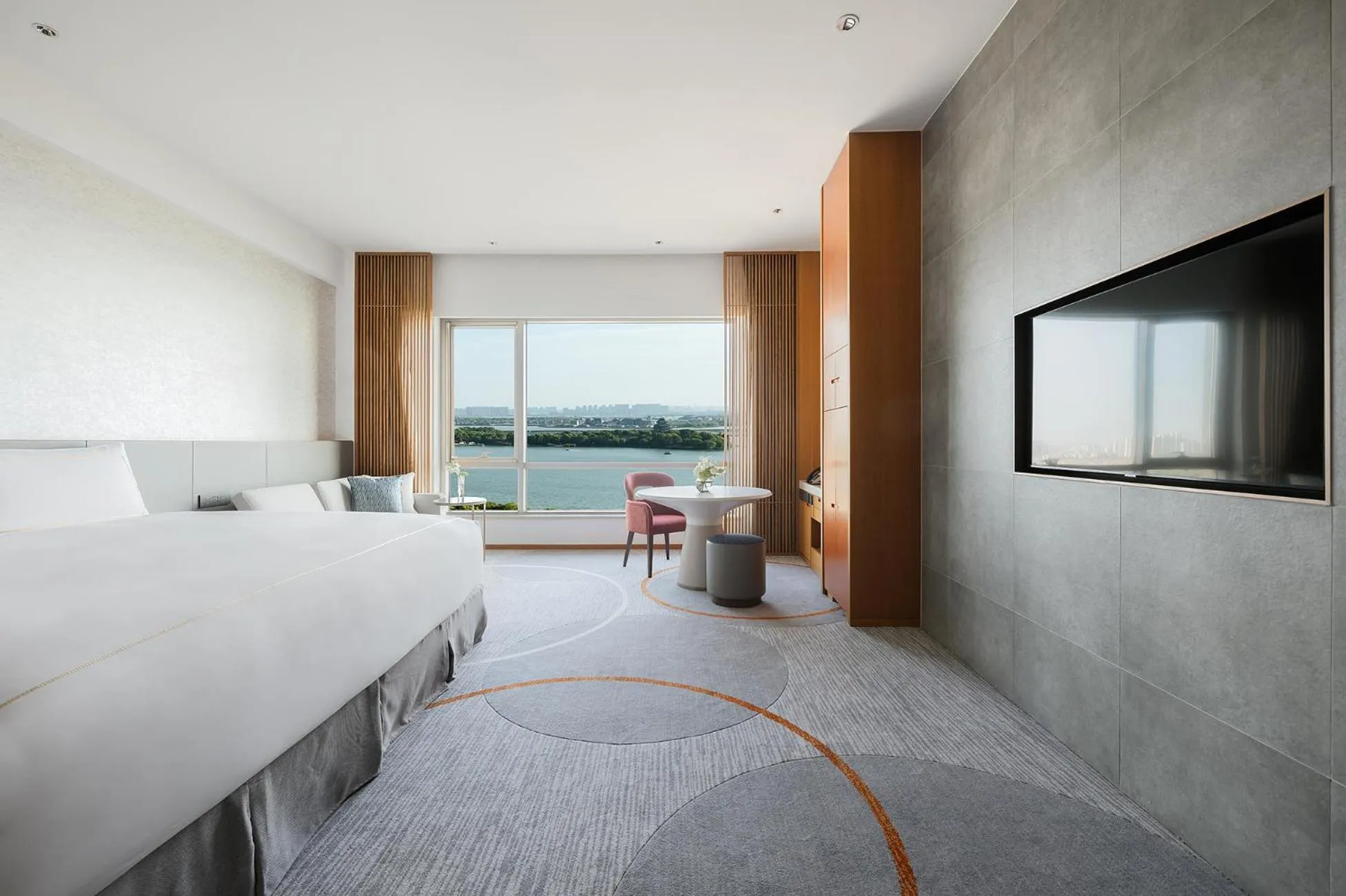 Bedroom, Bed in InterContinental Suzhou Hotel by IHG