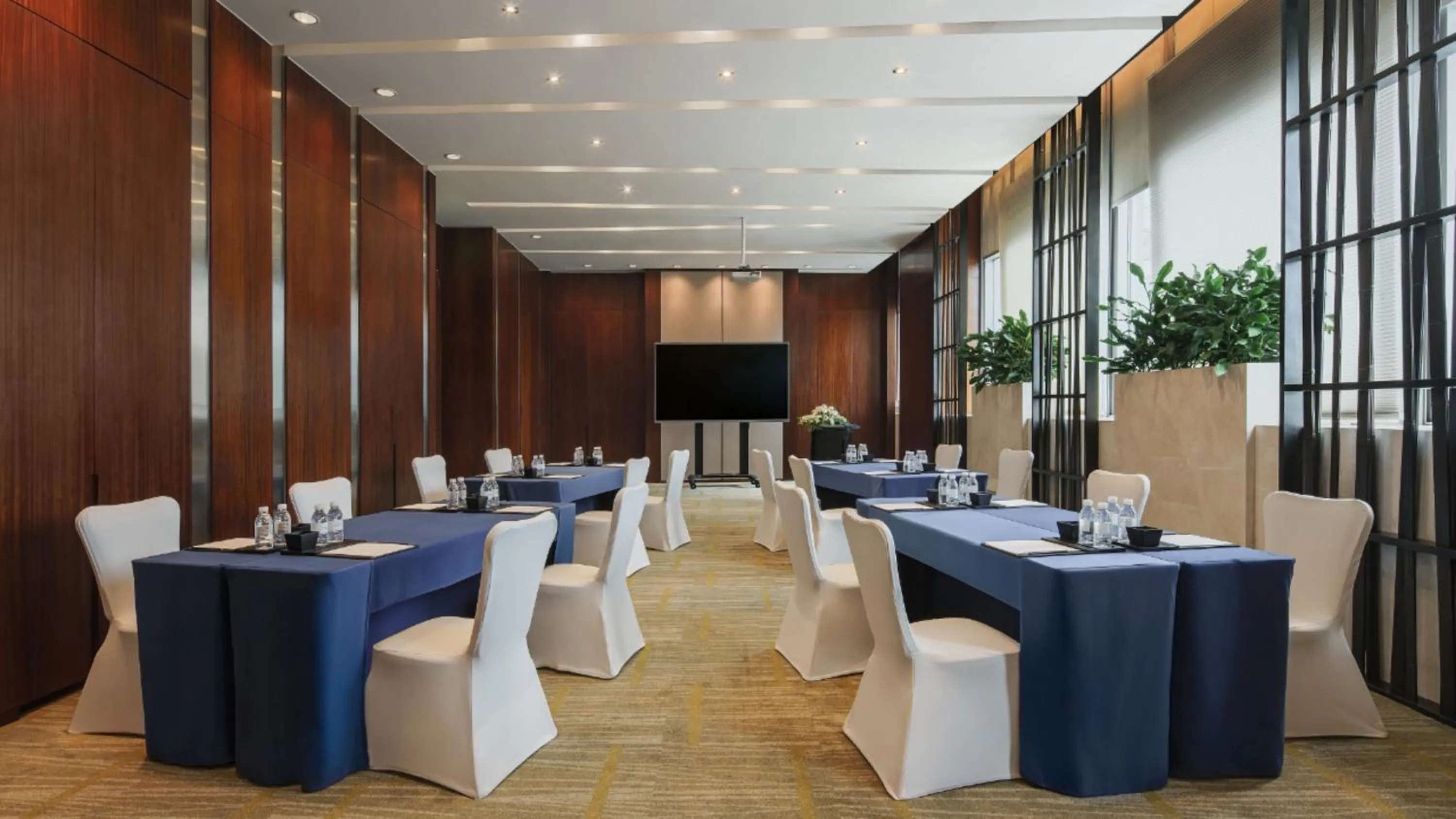Meeting/conference room in InterContinental Suzhou Hotel by IHG