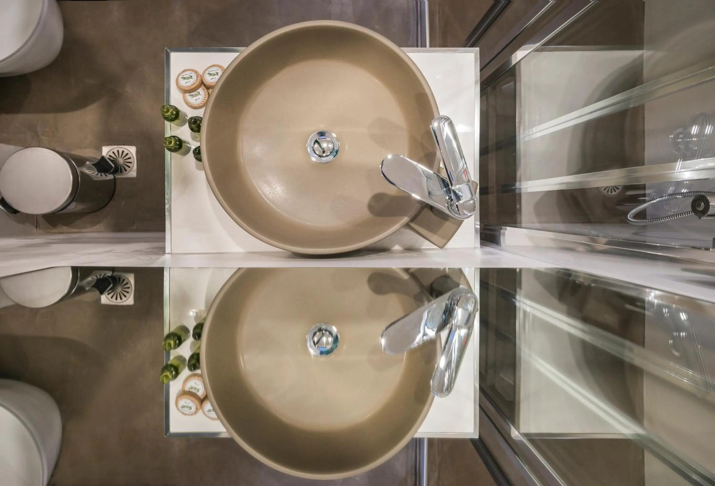 Bathroom in Camara Residence