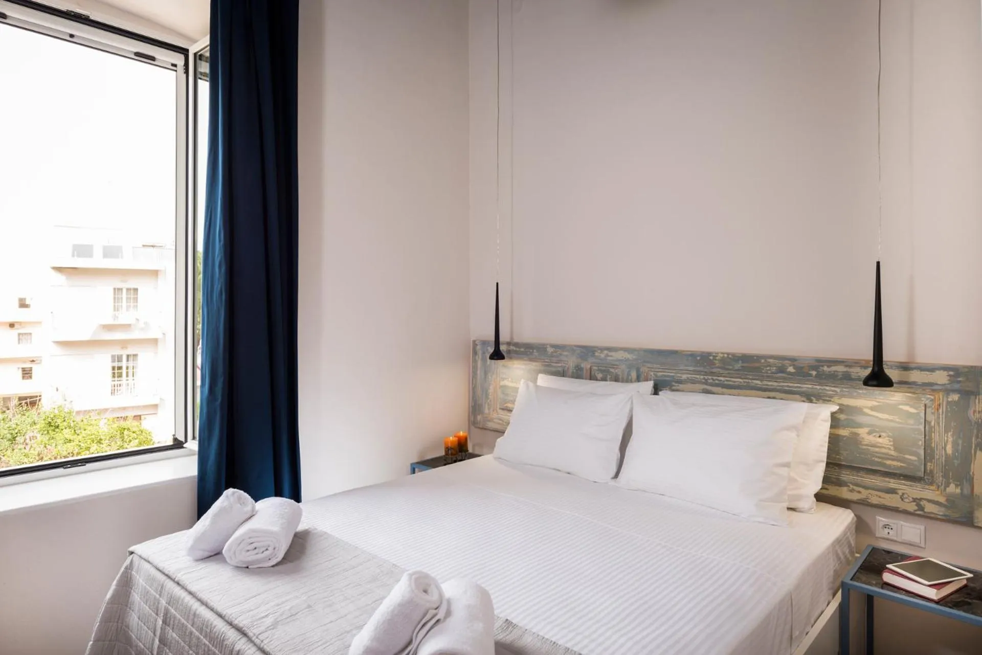 Bed in Camara Residence