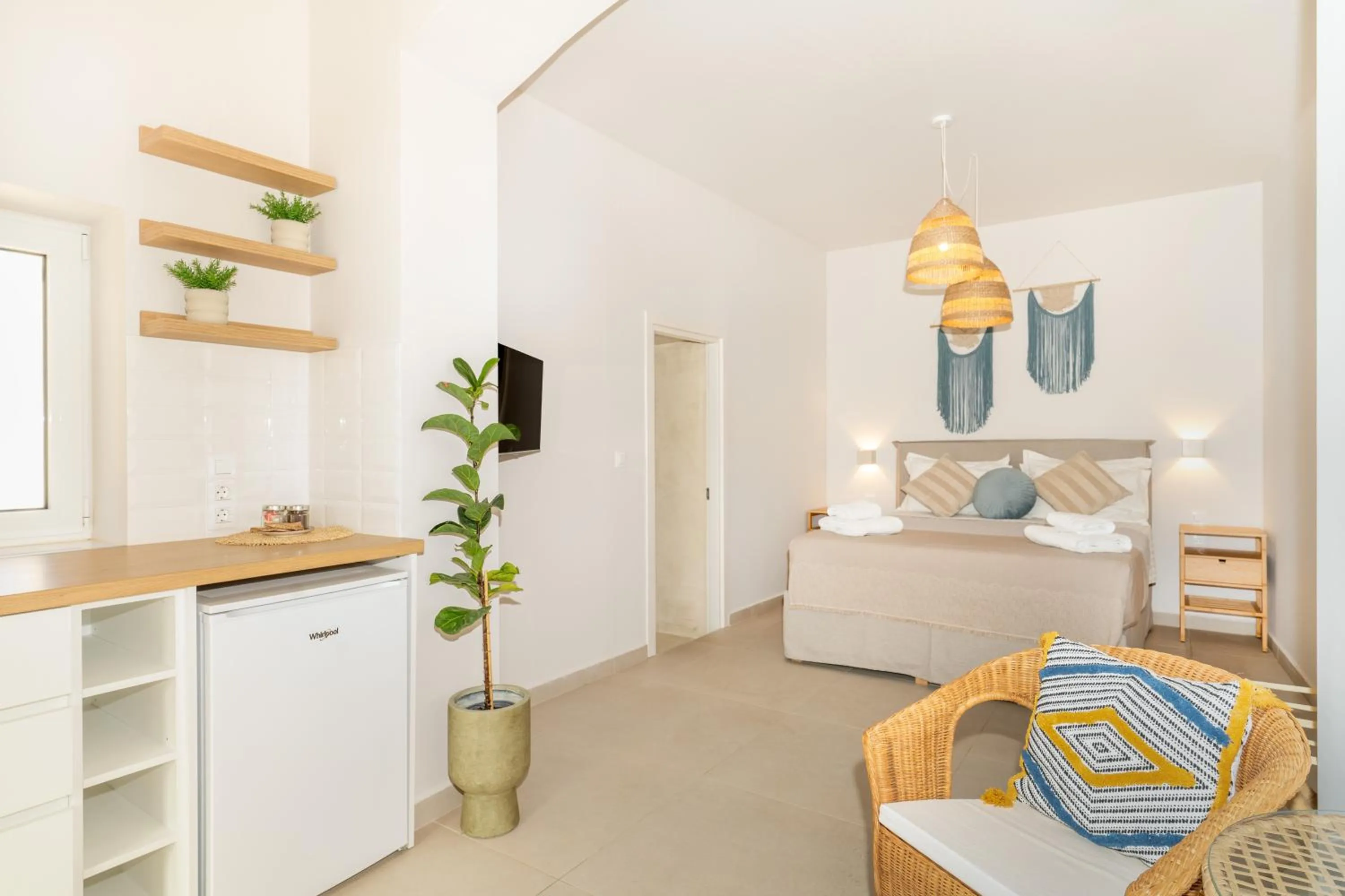 Bed in Camara Residence