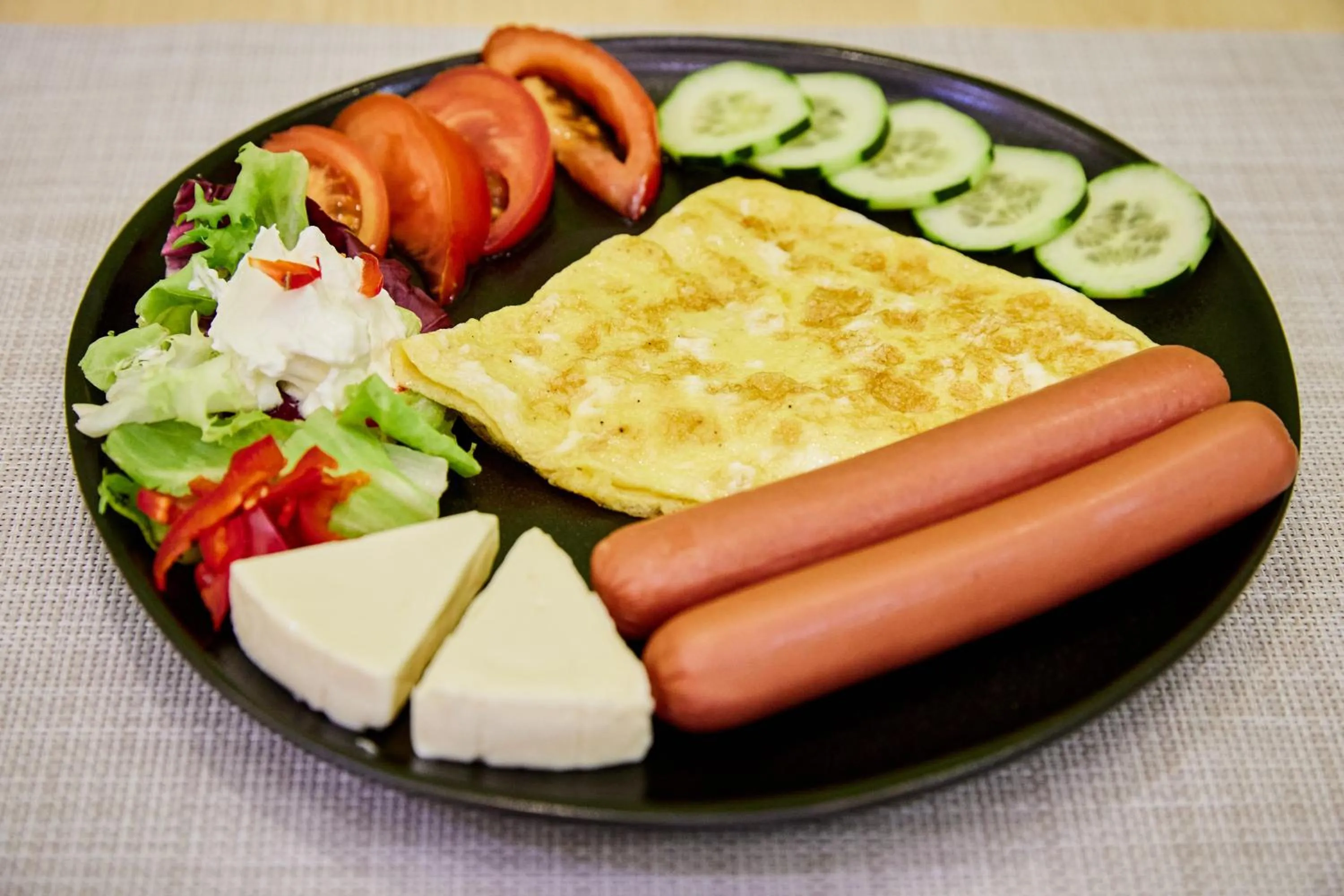 Food in Laurus Motel Airport Tuzla