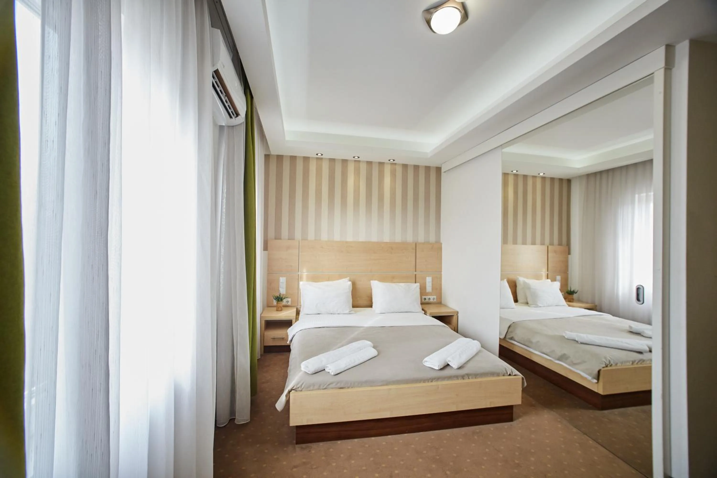 Bed in Laurus Motel Airport Tuzla