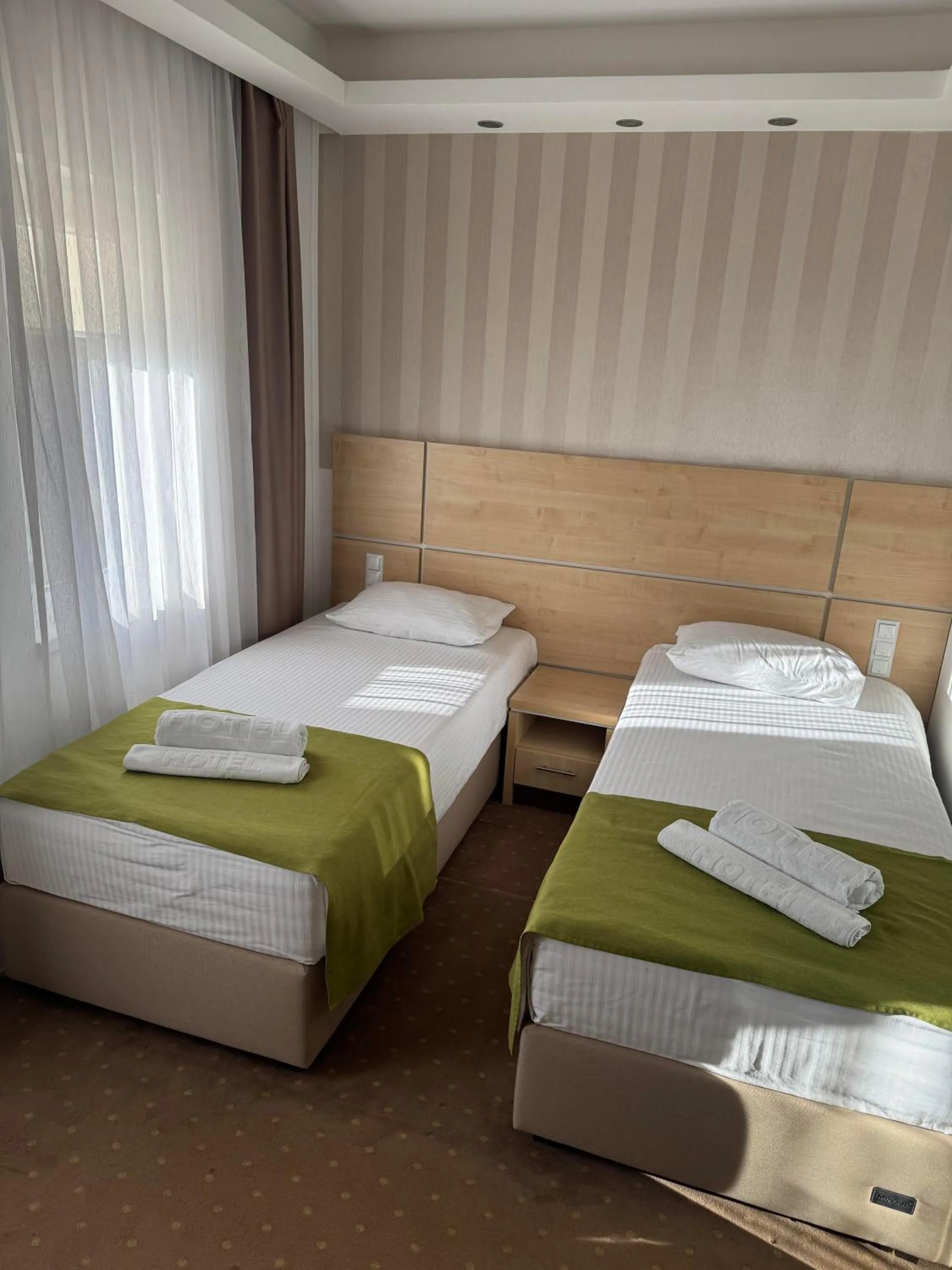 Photo of the whole room, Bed in Laurus Motel Airport Tuzla